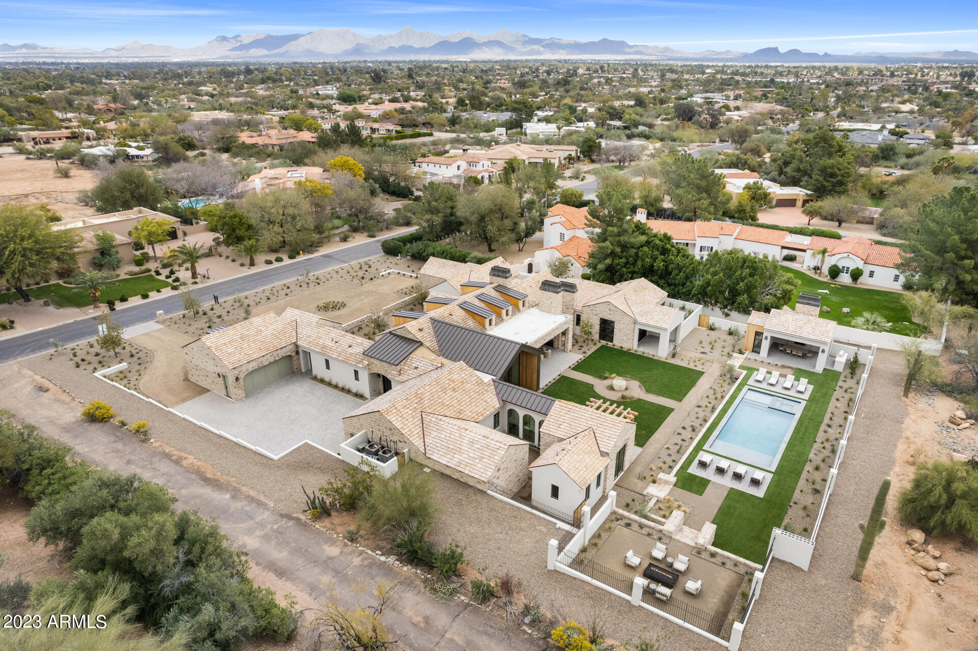 HUMMINGBIRD VISTA - Residential