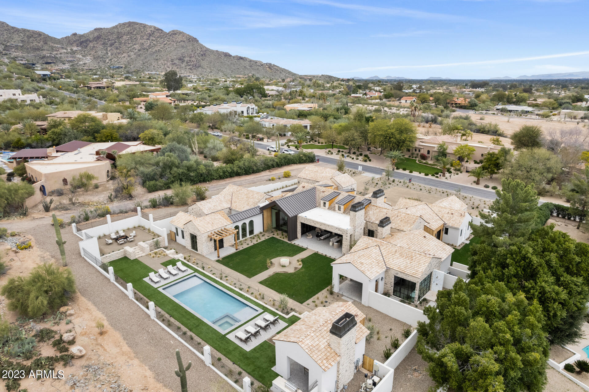 HUMMINGBIRD VISTA - Residential