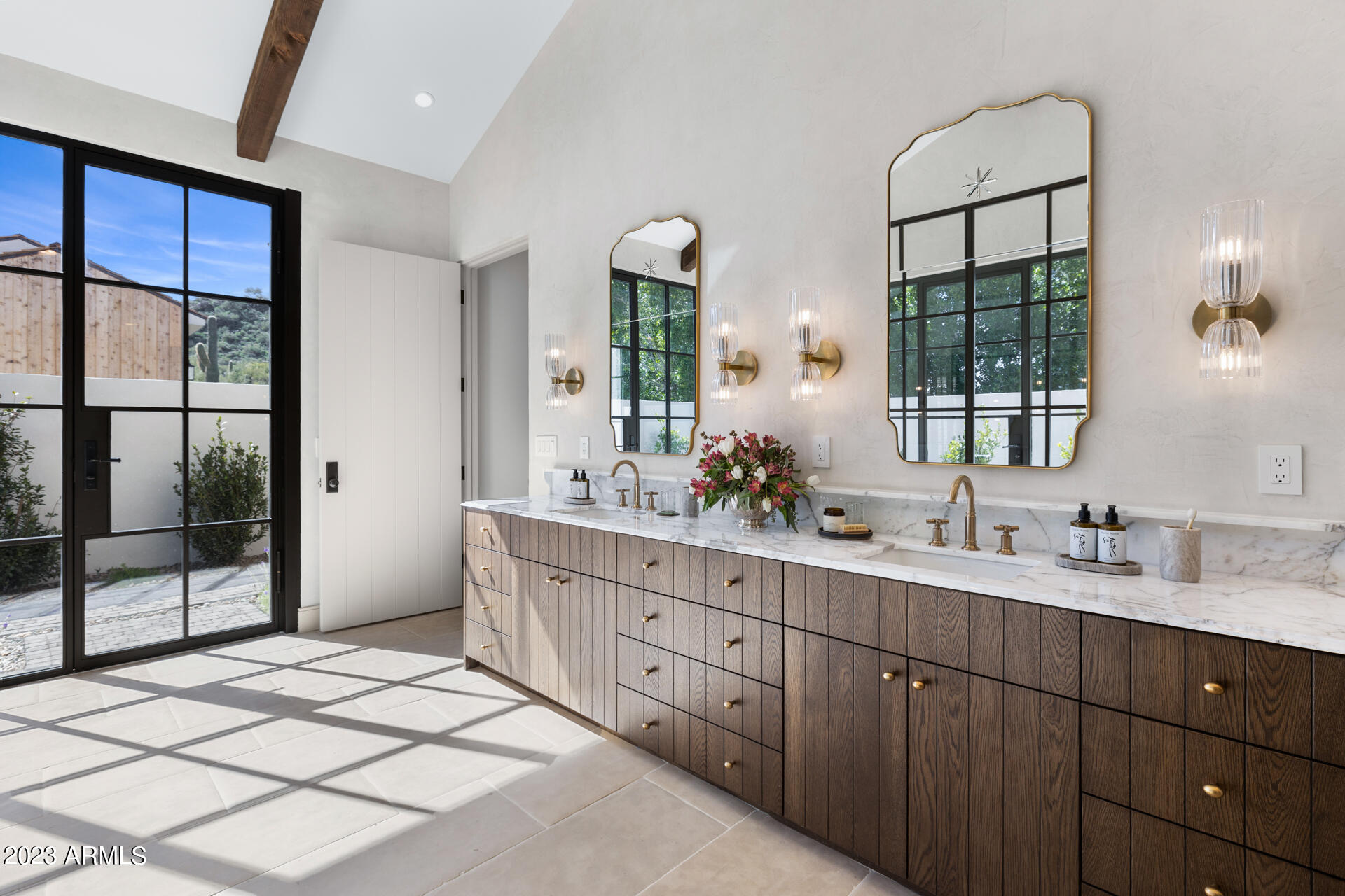 HUMMINGBIRD VISTA - Residential