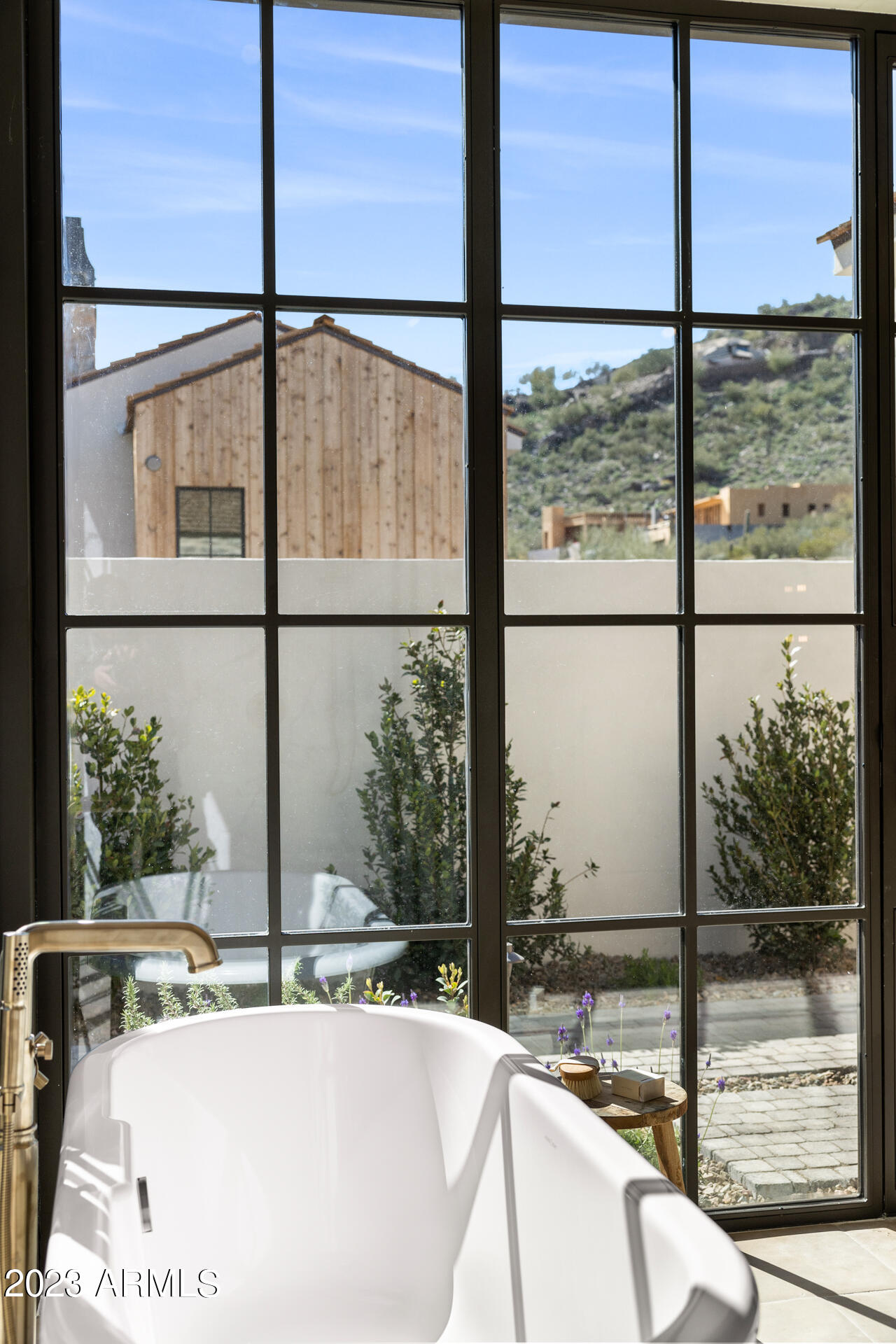 HUMMINGBIRD VISTA - Residential