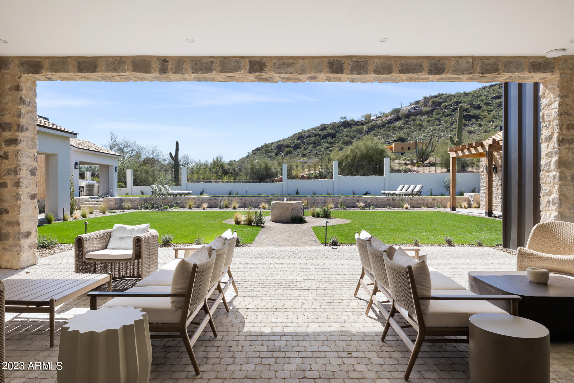 HUMMINGBIRD VISTA - Residential
