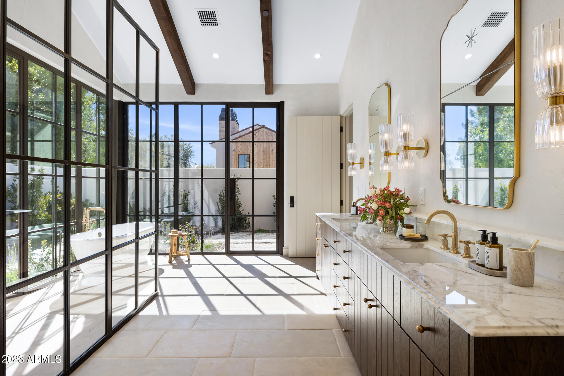 HUMMINGBIRD VISTA - Residential