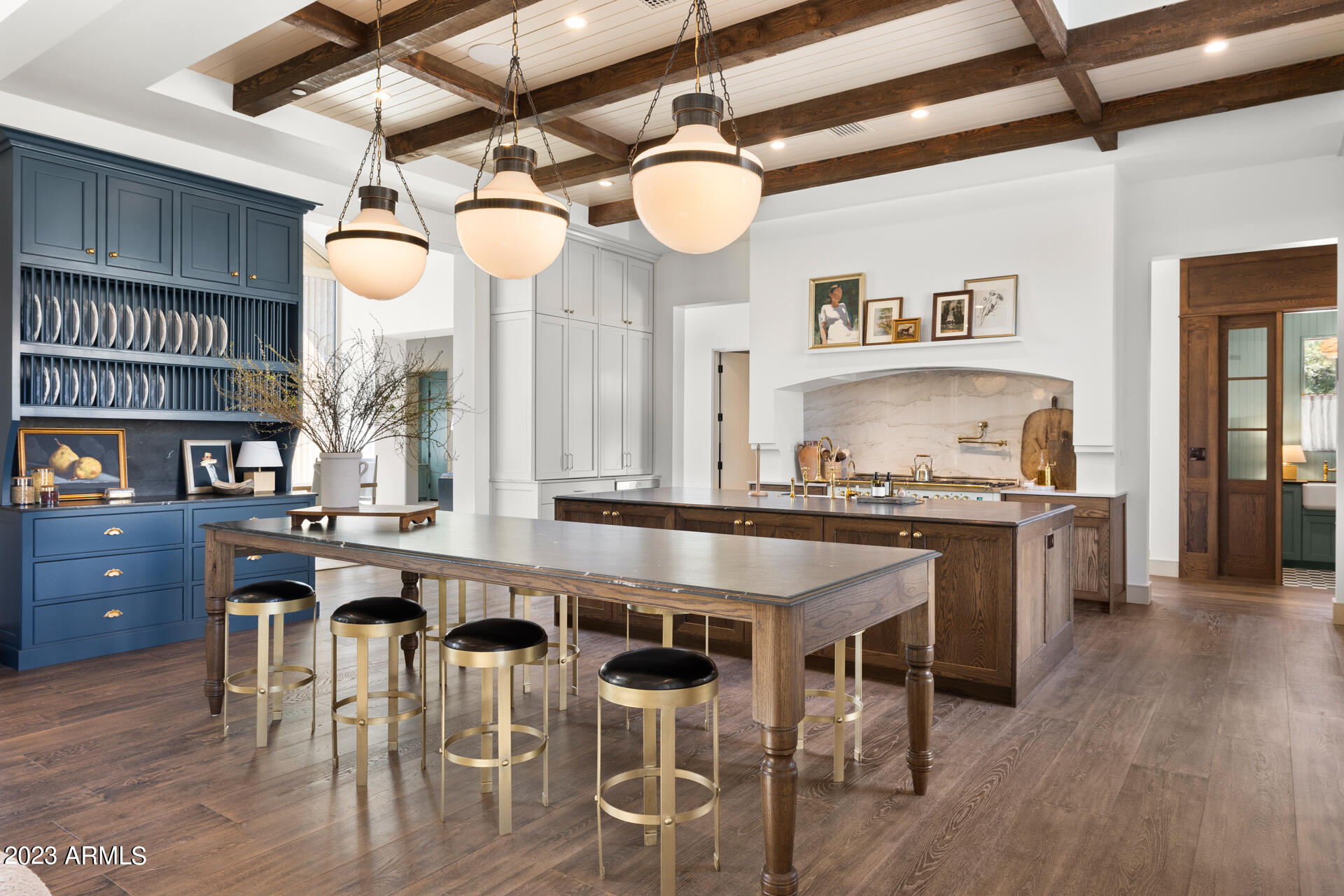 HUMMINGBIRD VISTA - Residential
