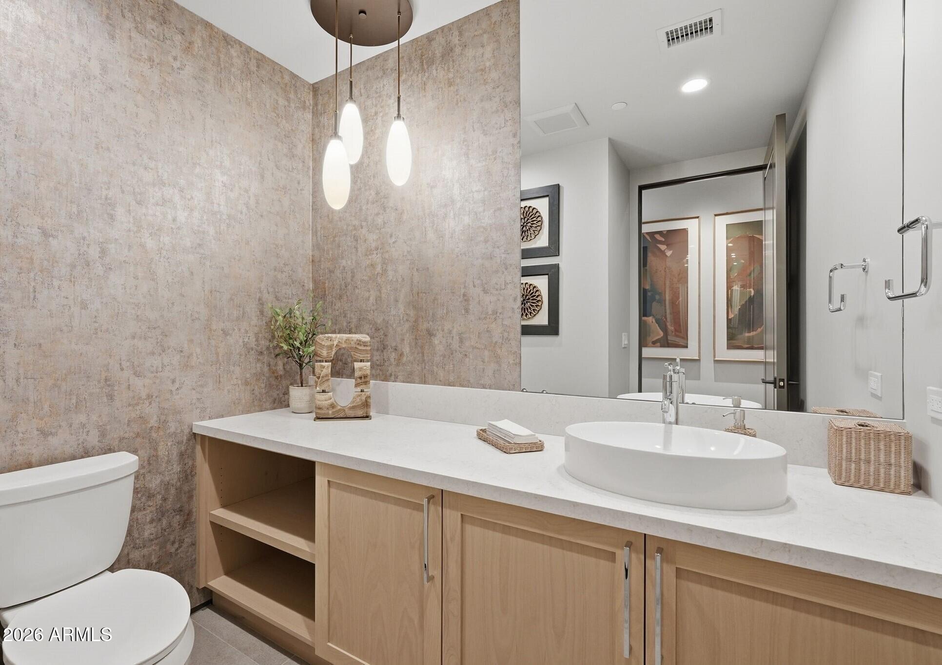 PHOENICIAN - Residential