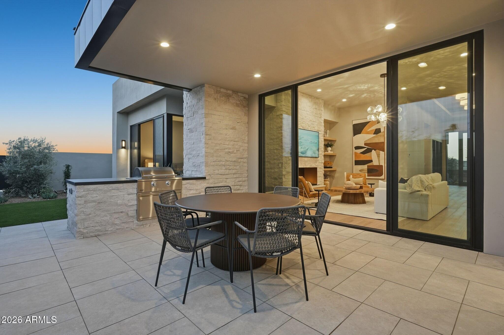 PHOENICIAN - Residential