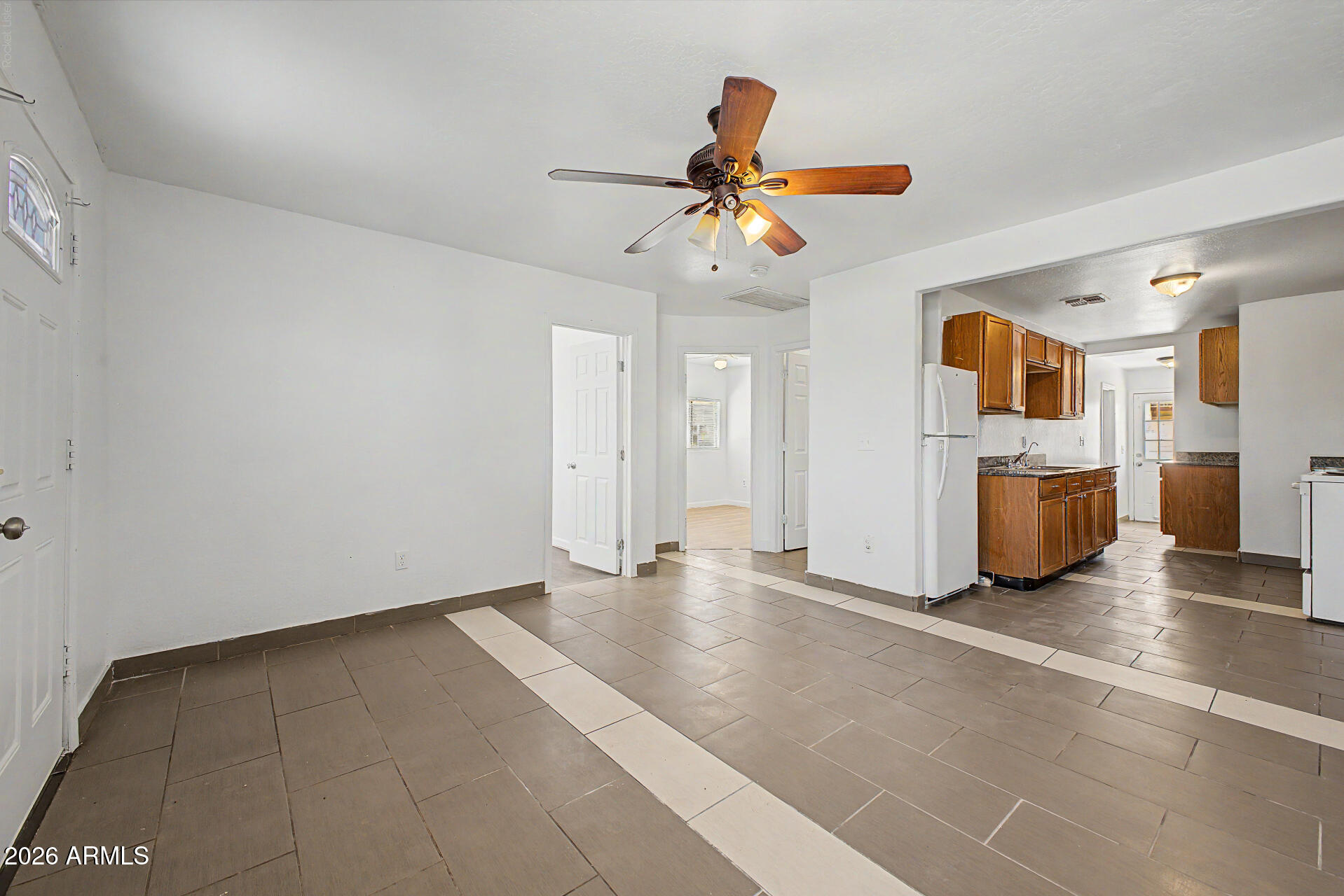 MAYWOOD - Residential
