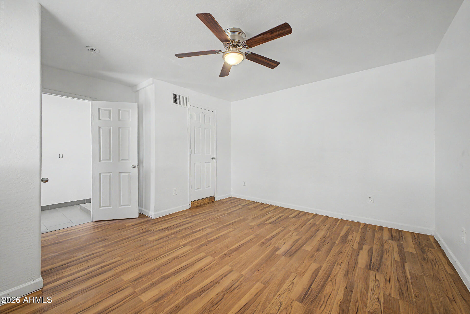 MAYWOOD - Residential