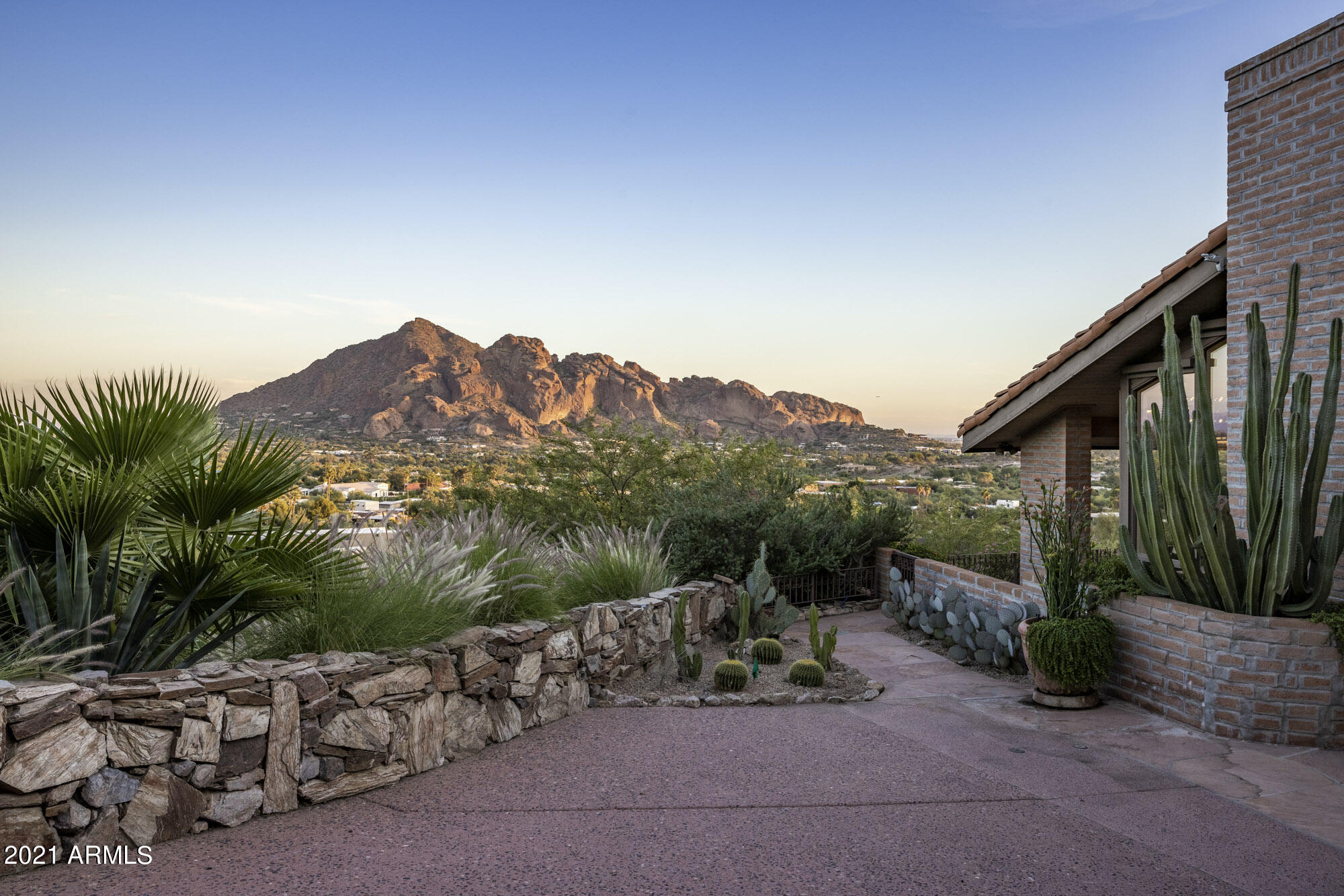 Paradise Highlands - Residential
