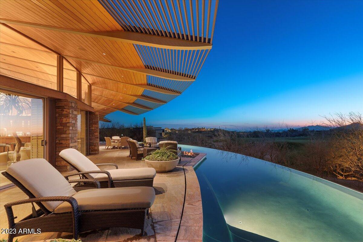 DESERT MOUNTAIN PHASE 2 UNIT 18 - Residential