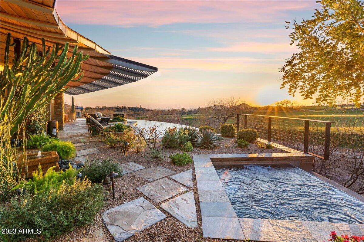 DESERT MOUNTAIN PHASE 2 UNIT 18 - Residential