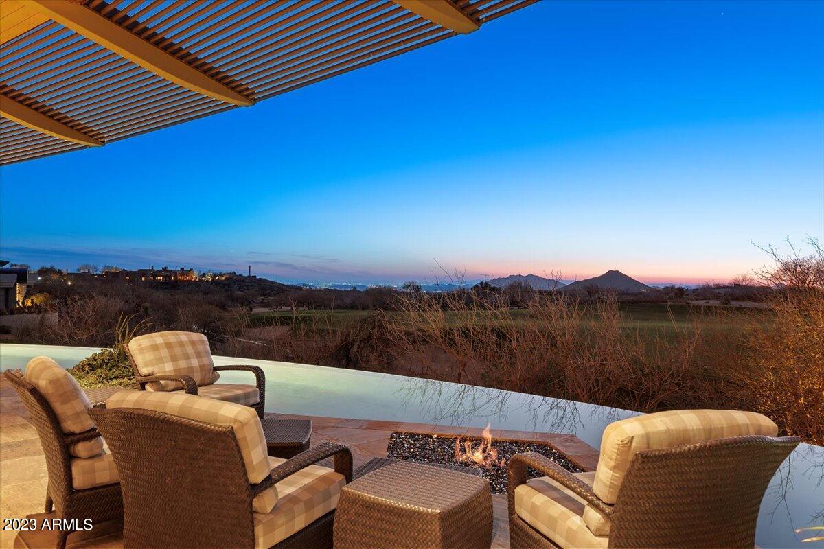 DESERT MOUNTAIN PHASE 2 UNIT 18 - Residential
