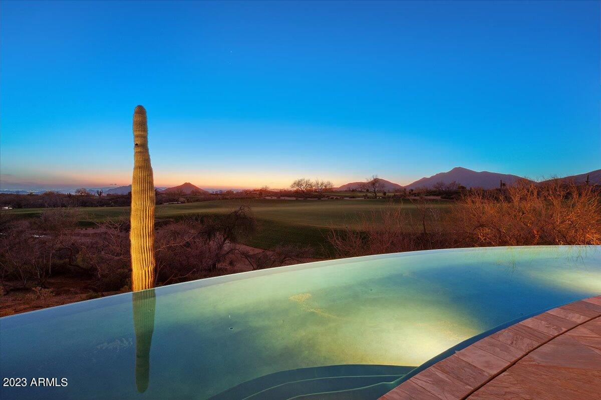 DESERT MOUNTAIN PHASE 2 UNIT 18 - Residential