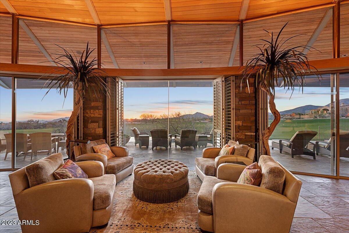DESERT MOUNTAIN PHASE 2 UNIT 18 - Residential