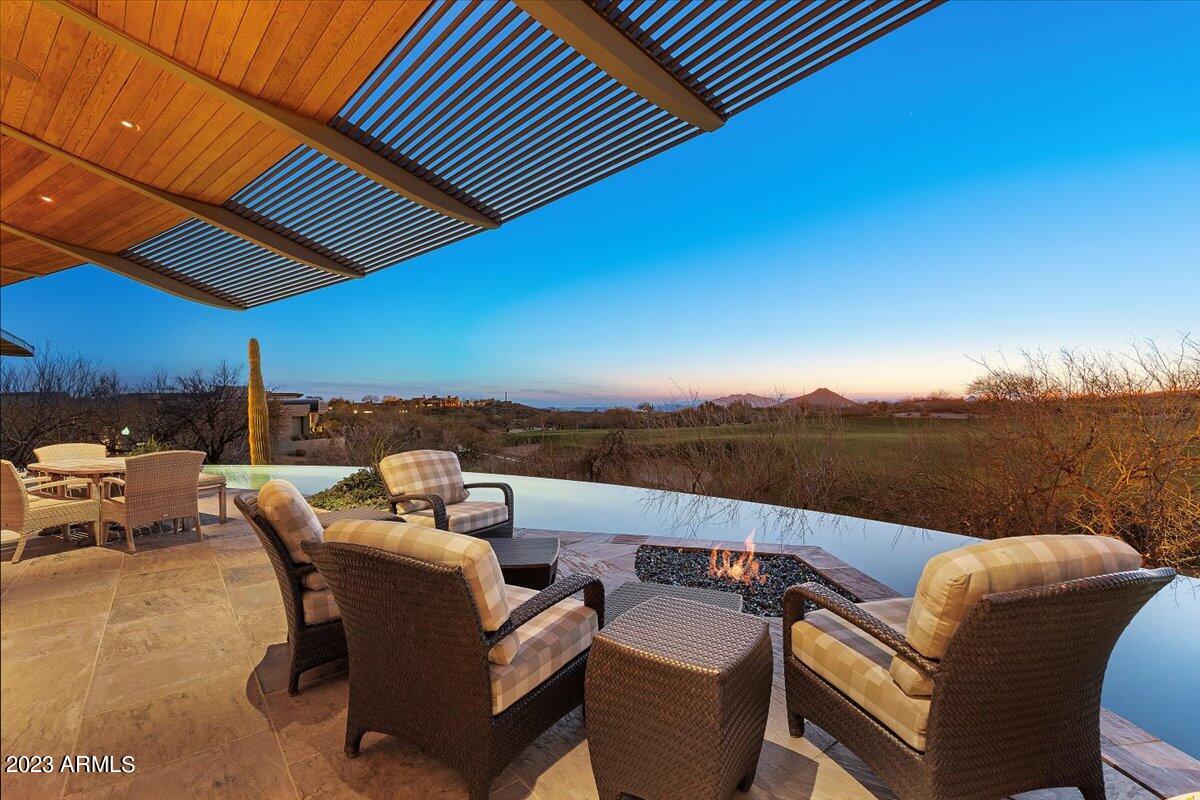 DESERT MOUNTAIN PHASE 2 UNIT 18 - Residential