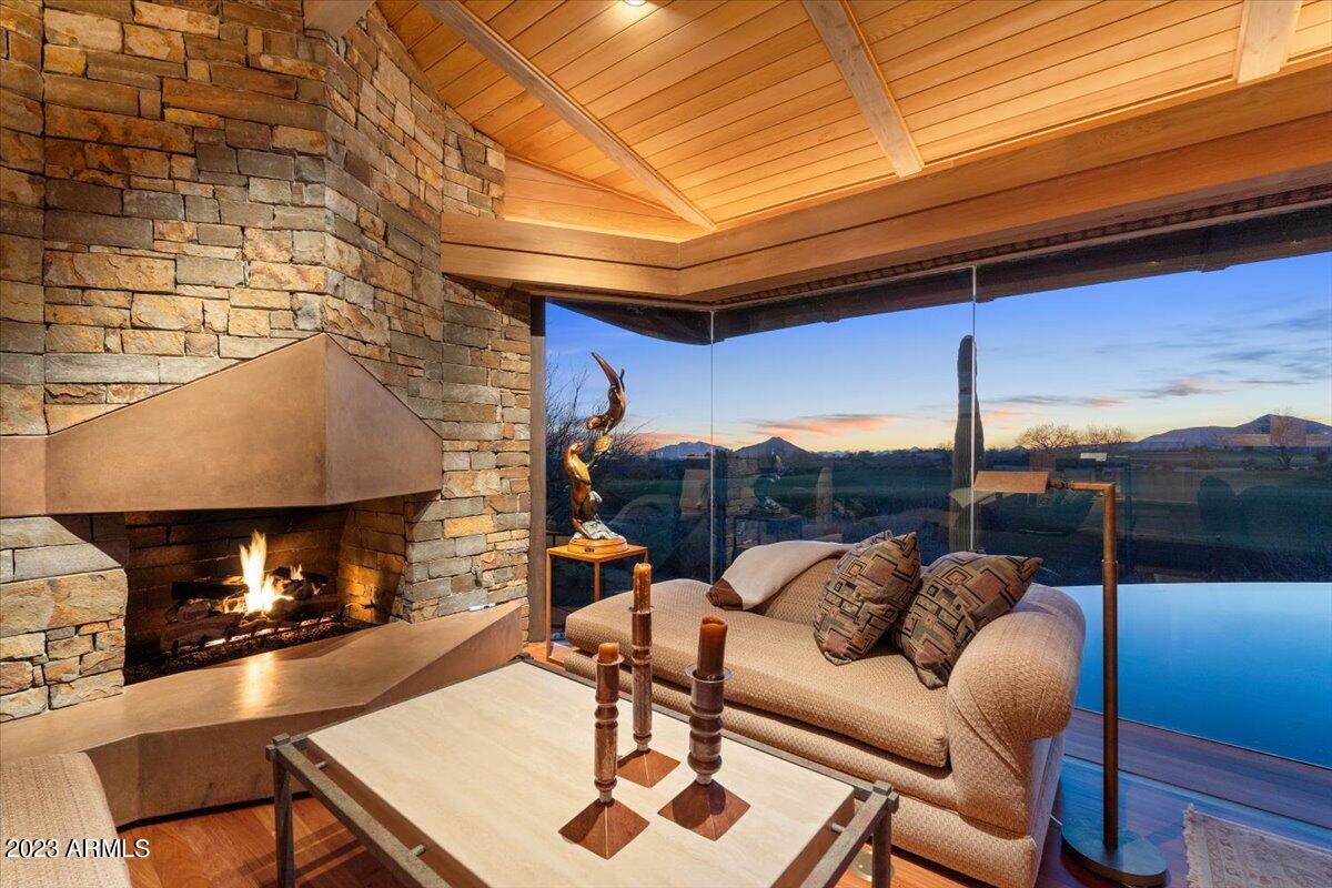 DESERT MOUNTAIN PHASE 2 UNIT 18 - Residential