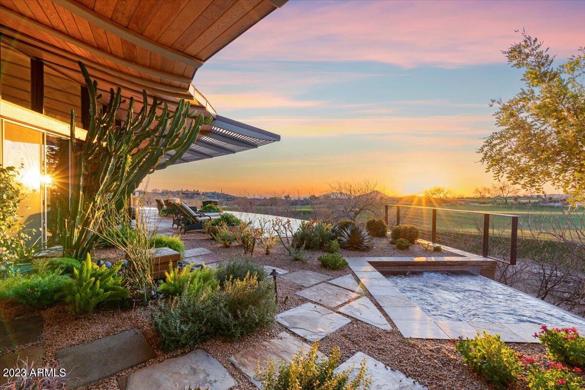 DESERT MOUNTAIN PHASE 2 UNIT 18 - Residential