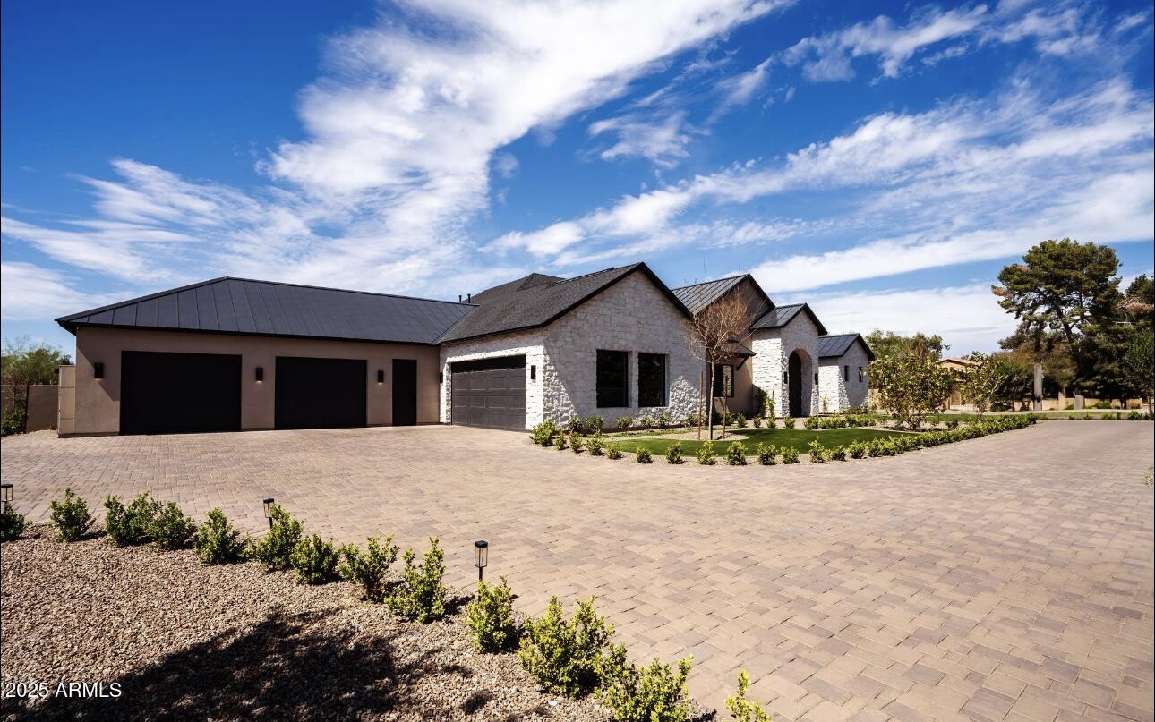 SUNBURST FARMS EAST - Residential