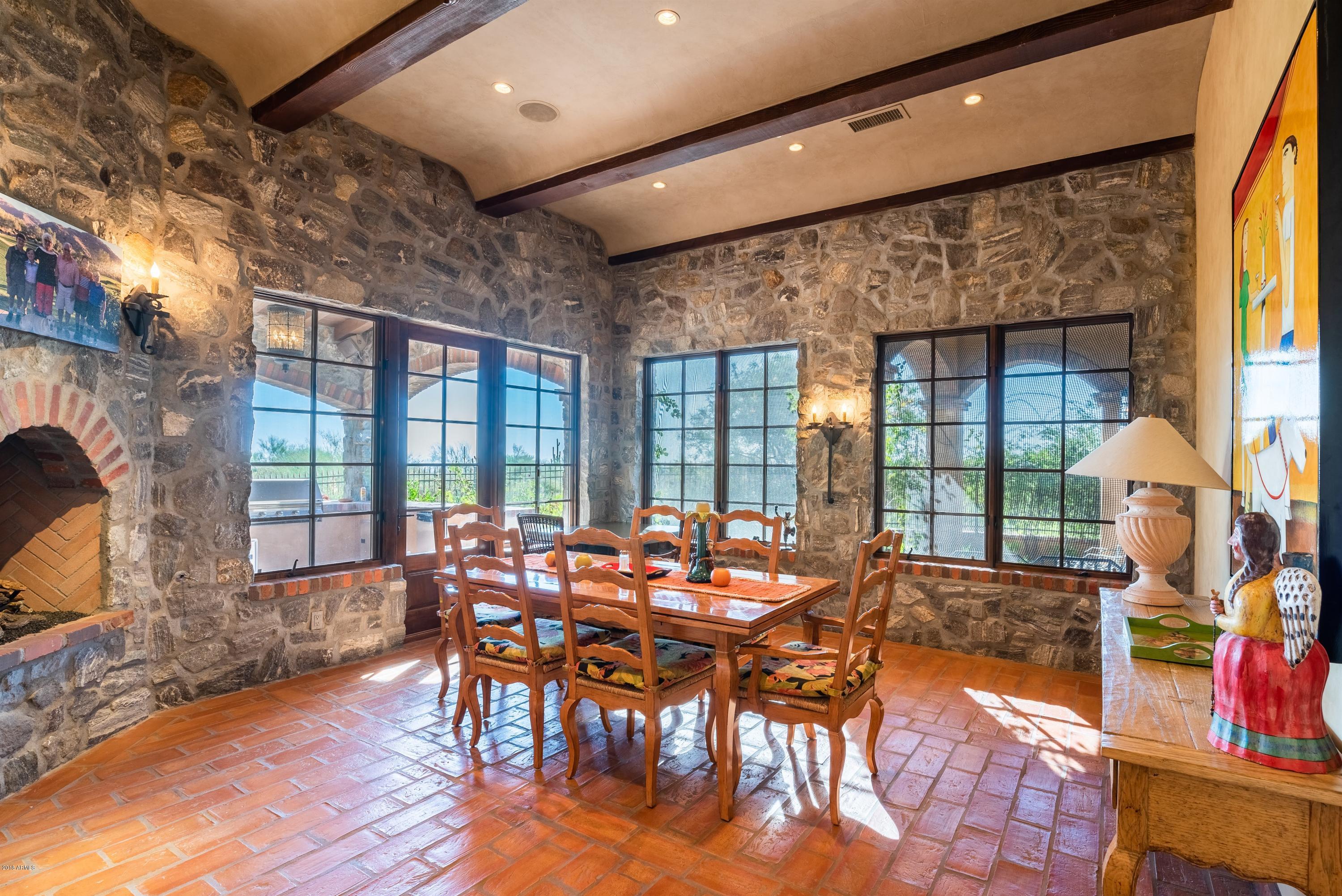 ESTANCIA - Residential