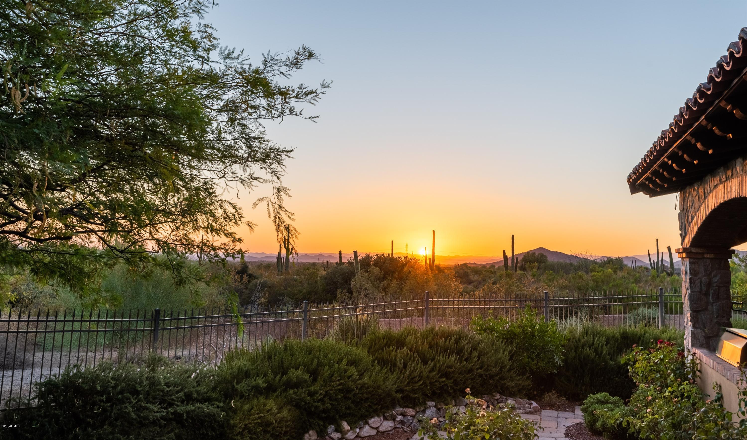 ESTANCIA - Residential