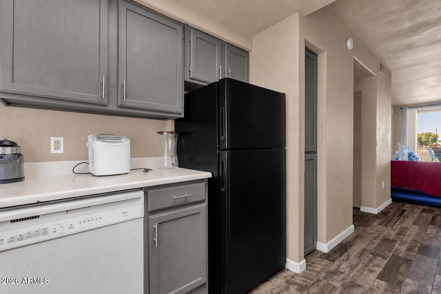 LAKESHORE AT ANDERSEN SPRINGS CONDOMINIUM - Residential