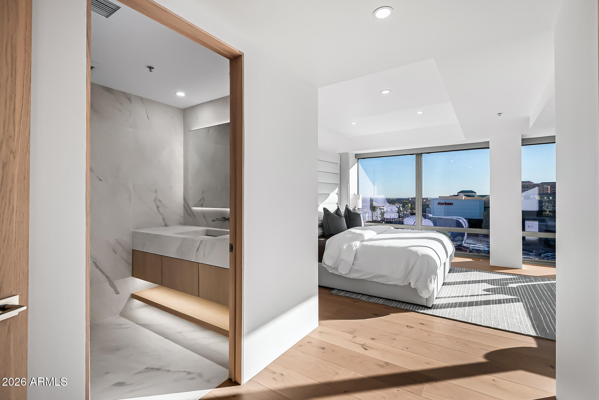 OPTIMA CAMELVIEW VILLAGE - Residential