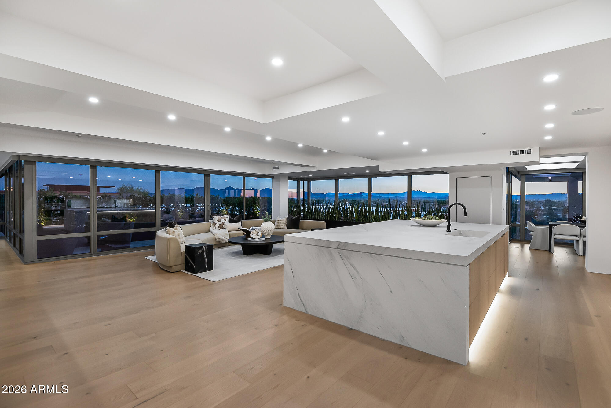 OPTIMA CAMELVIEW VILLAGE - Residential