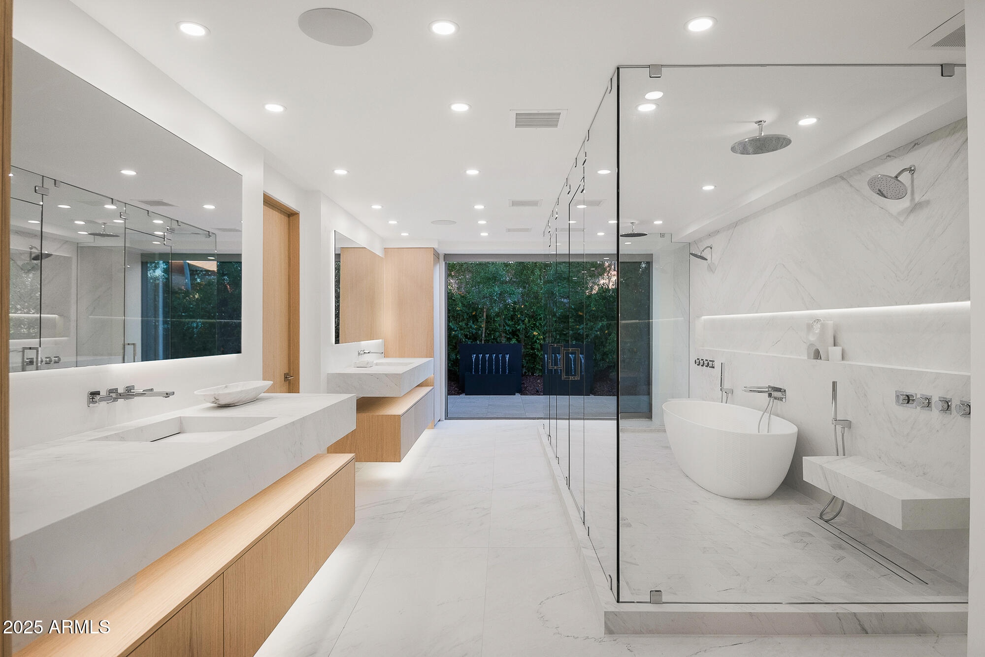 OPTIMA CAMELVIEW VILLAGE - Residential