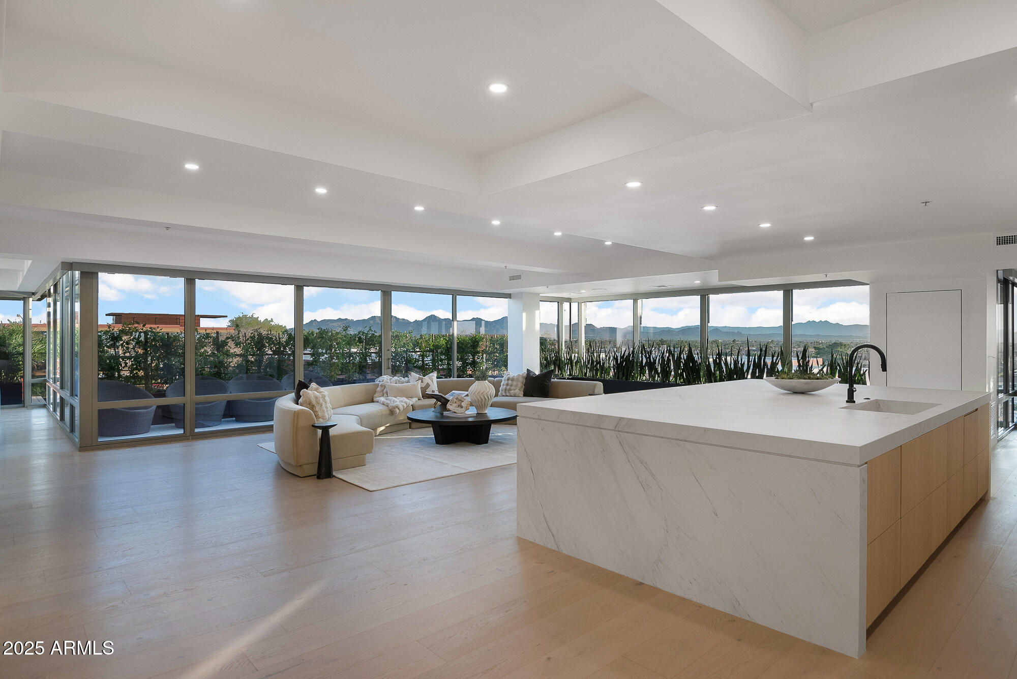OPTIMA CAMELVIEW VILLAGE - Residential