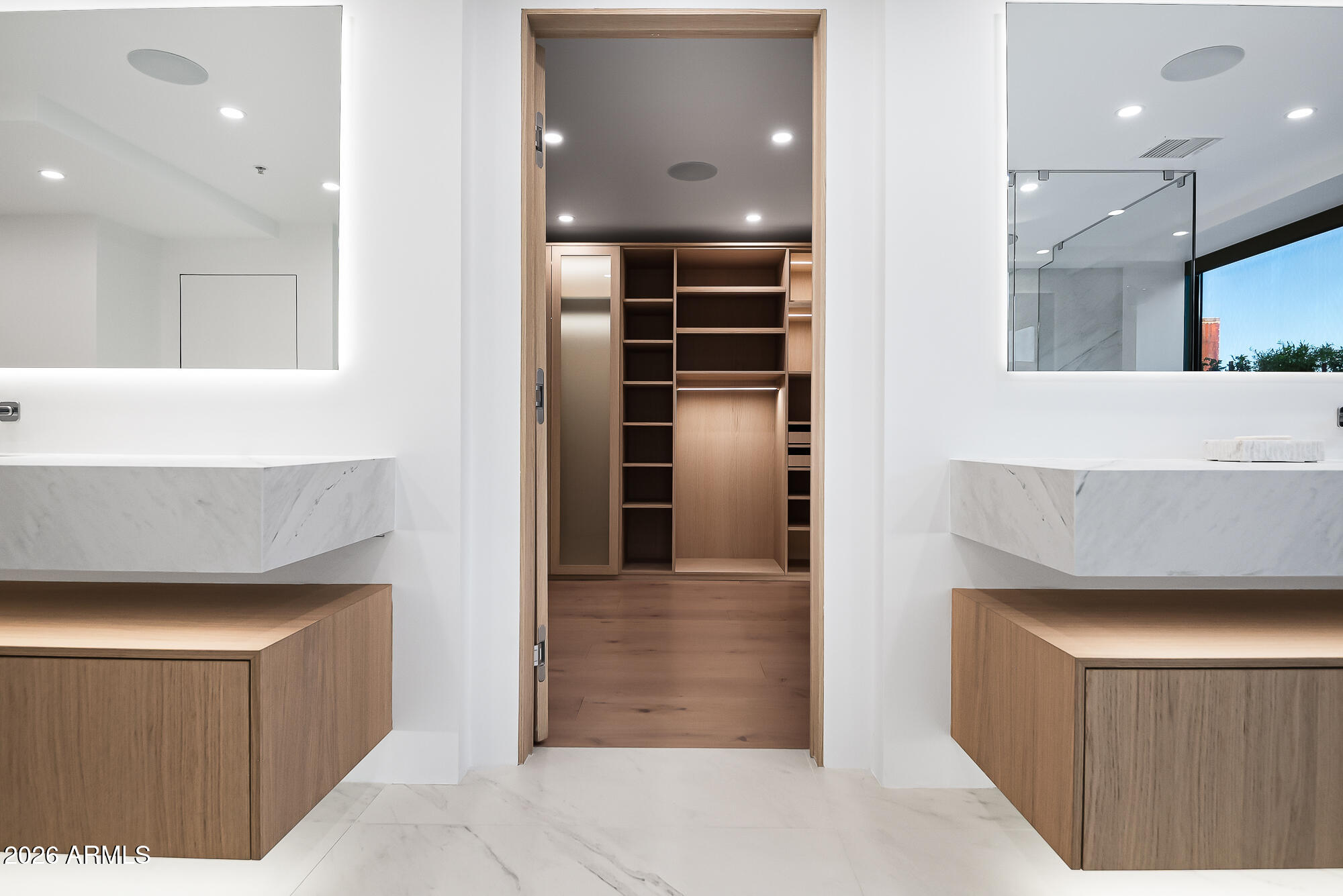 OPTIMA CAMELVIEW VILLAGE - Residential