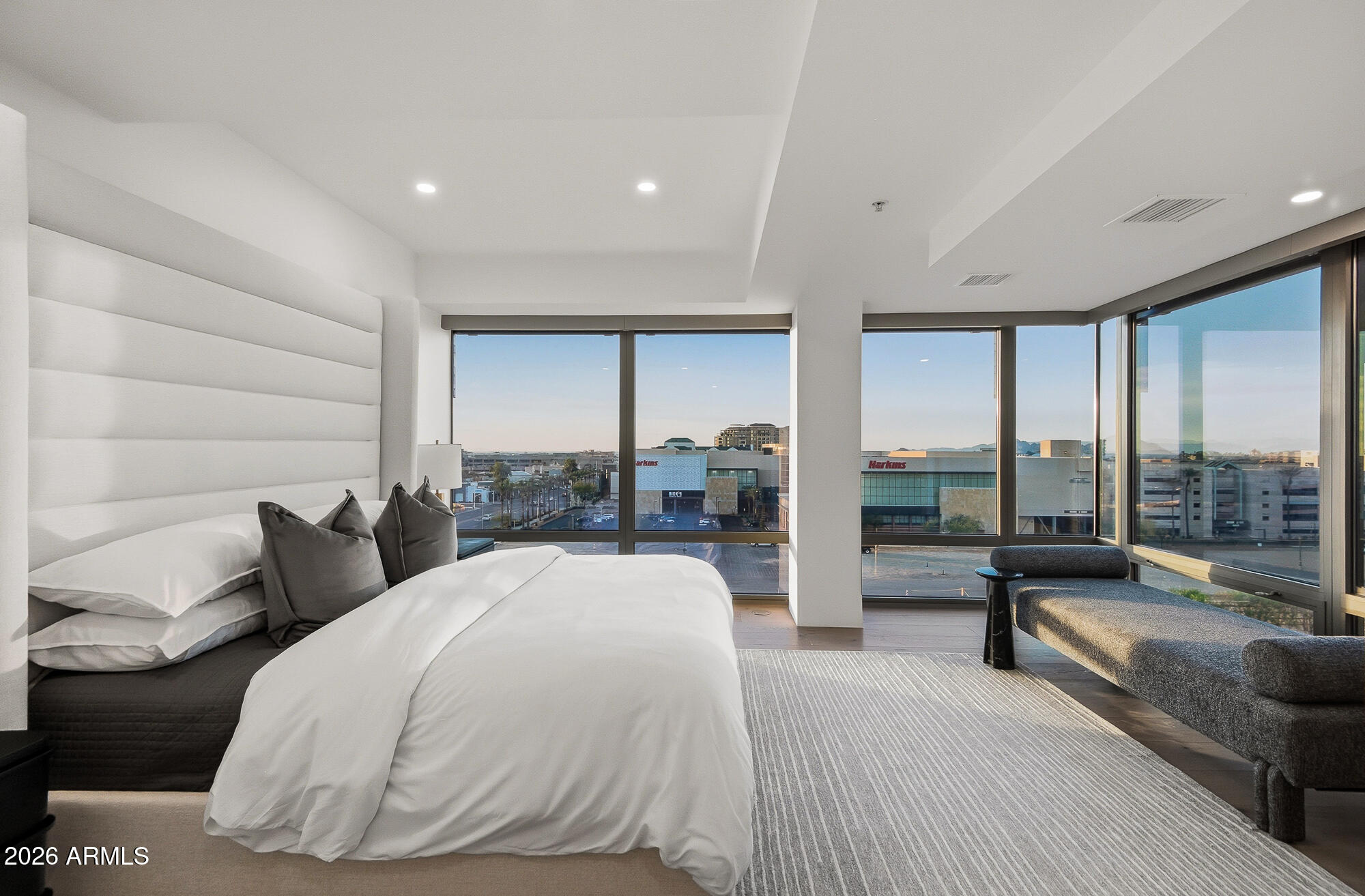 OPTIMA CAMELVIEW VILLAGE - Residential