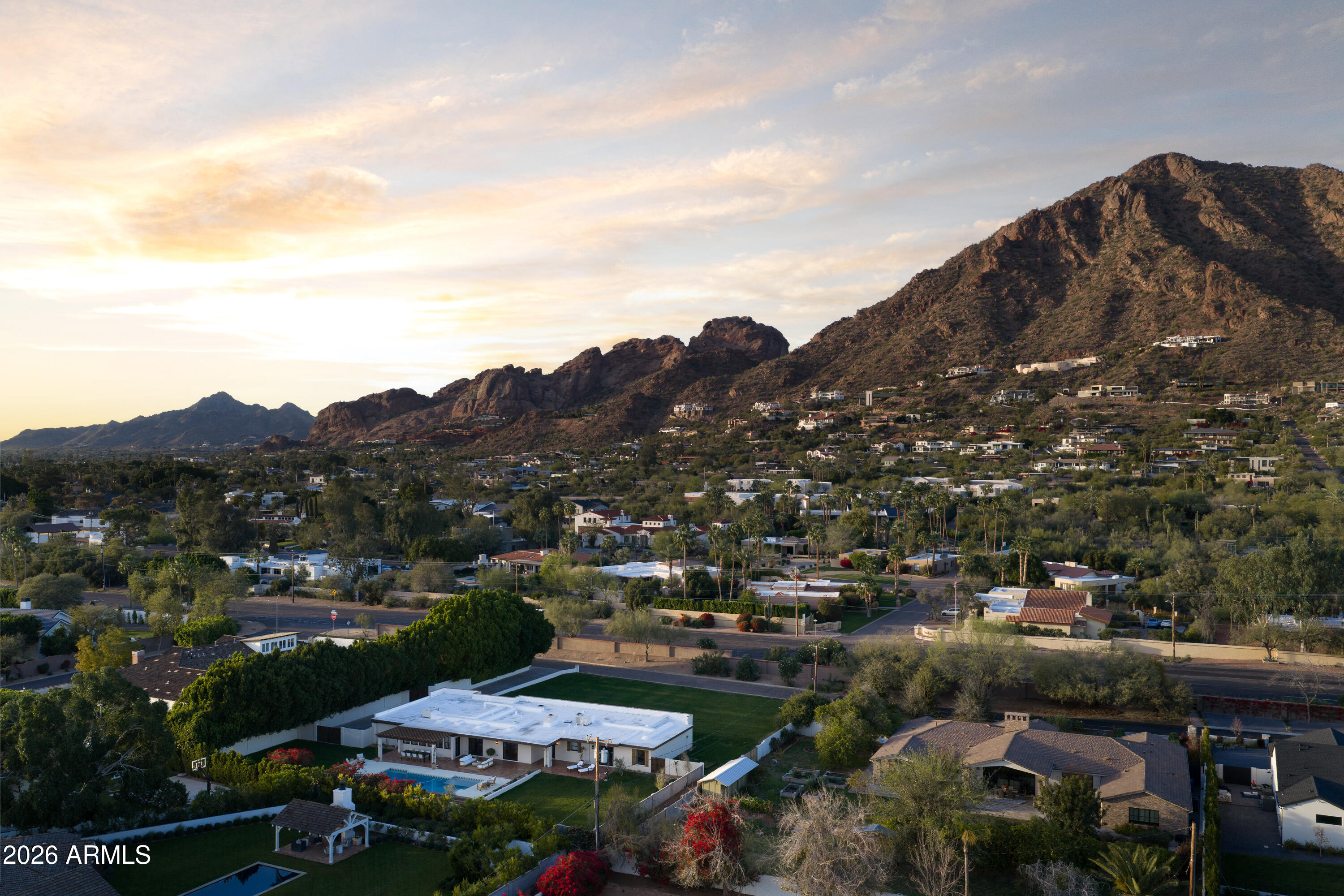 Casa De Camelback - Residential