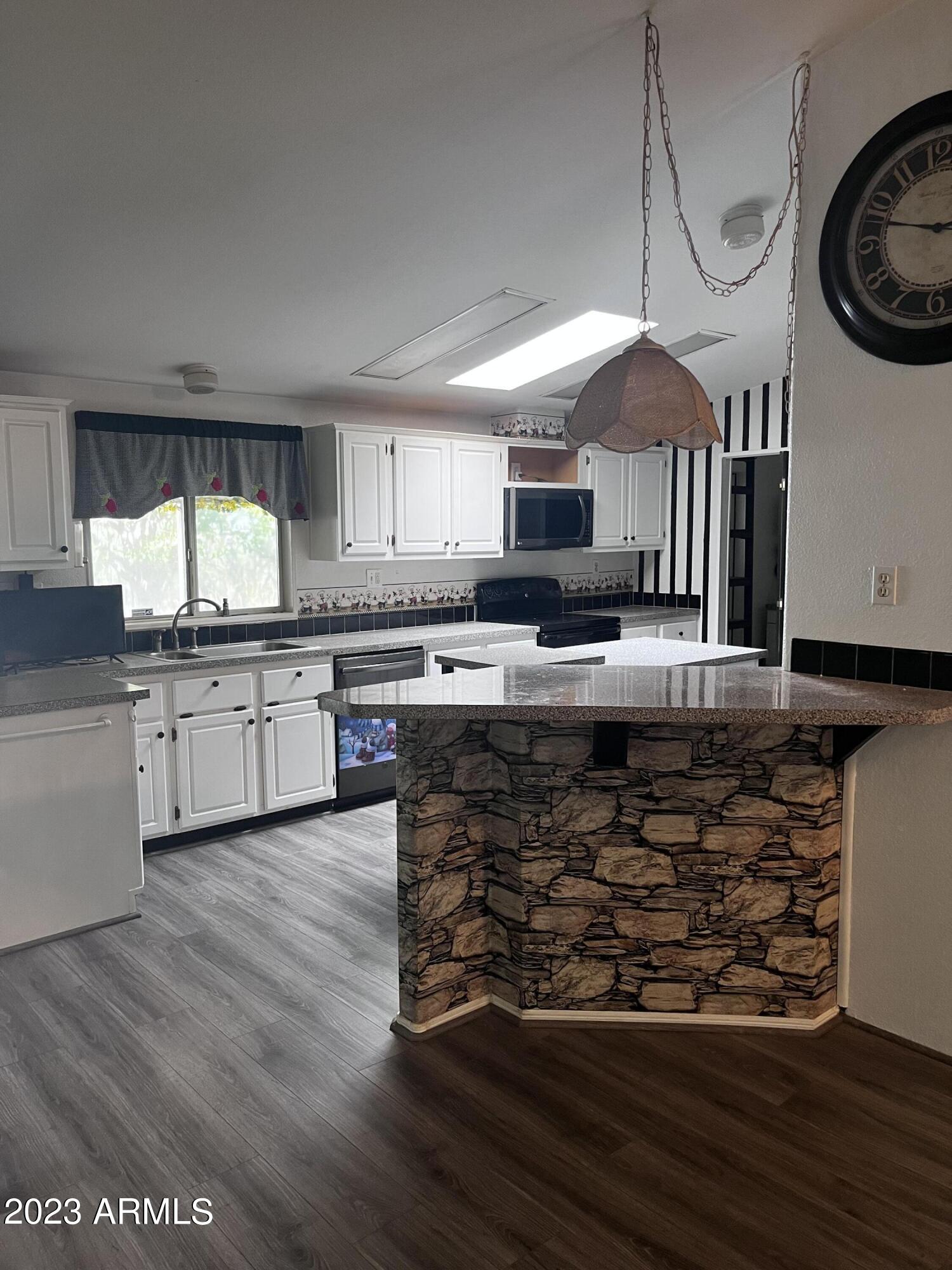 GREATER SAN PEDRO RANCHES - Residential