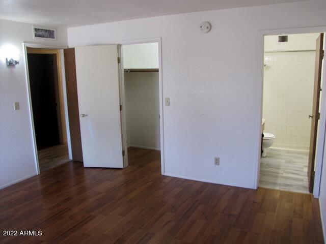 QUAIL HOLLOW - Residential Lease