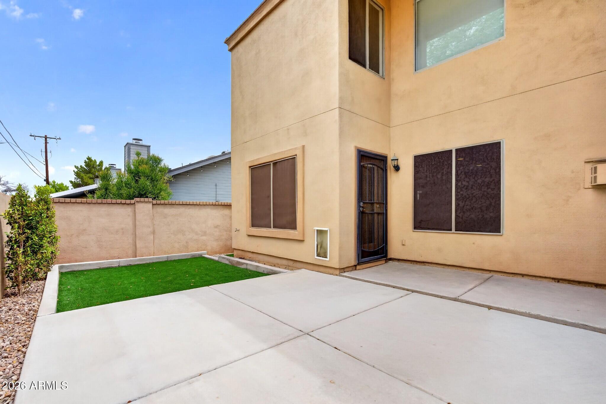 21ST STREET TOWNHOMES CONDOMINIUM - Residential