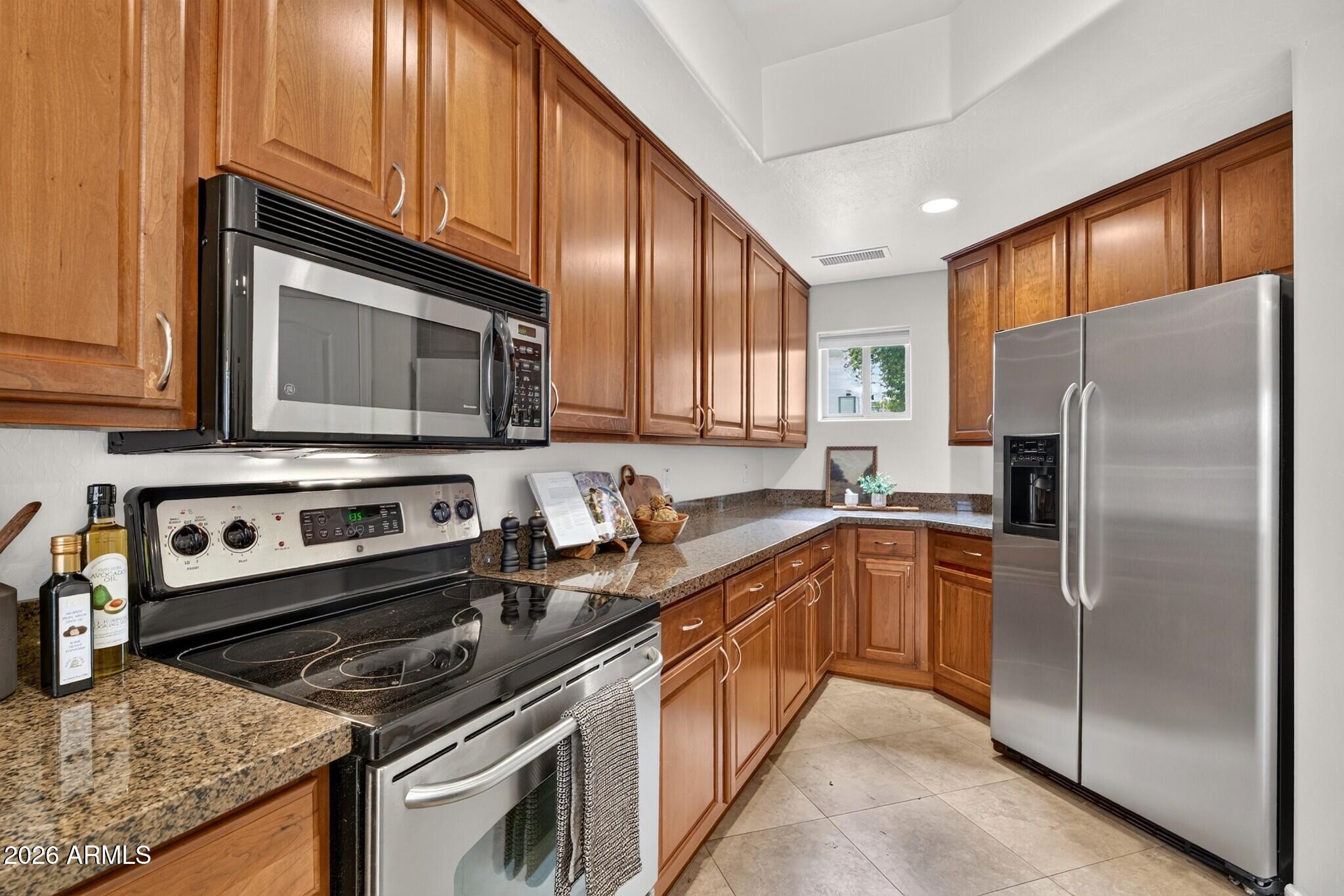21ST STREET TOWNHOMES CONDOMINIUM - Residential