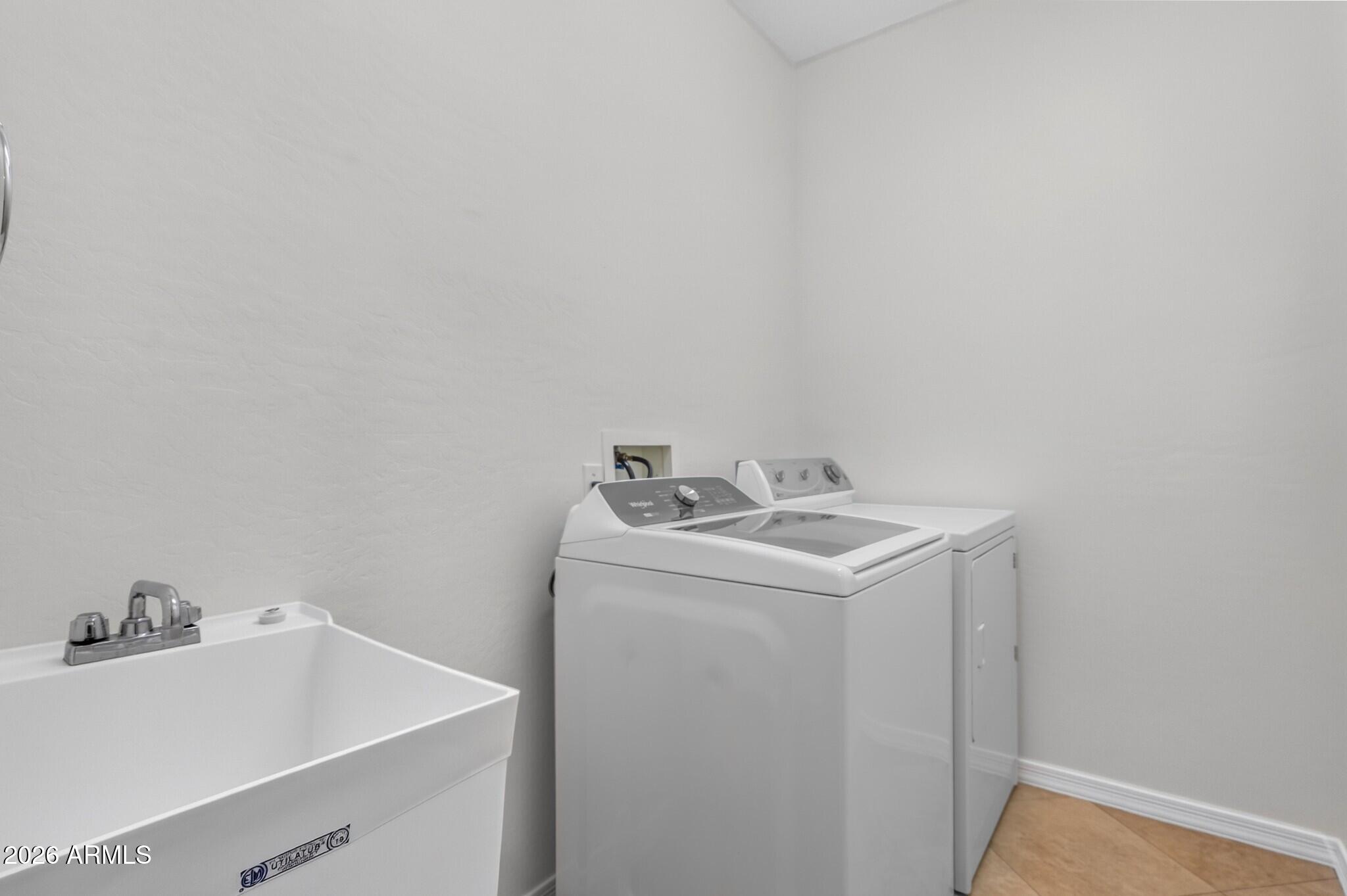 21ST STREET TOWNHOMES CONDOMINIUM - Residential