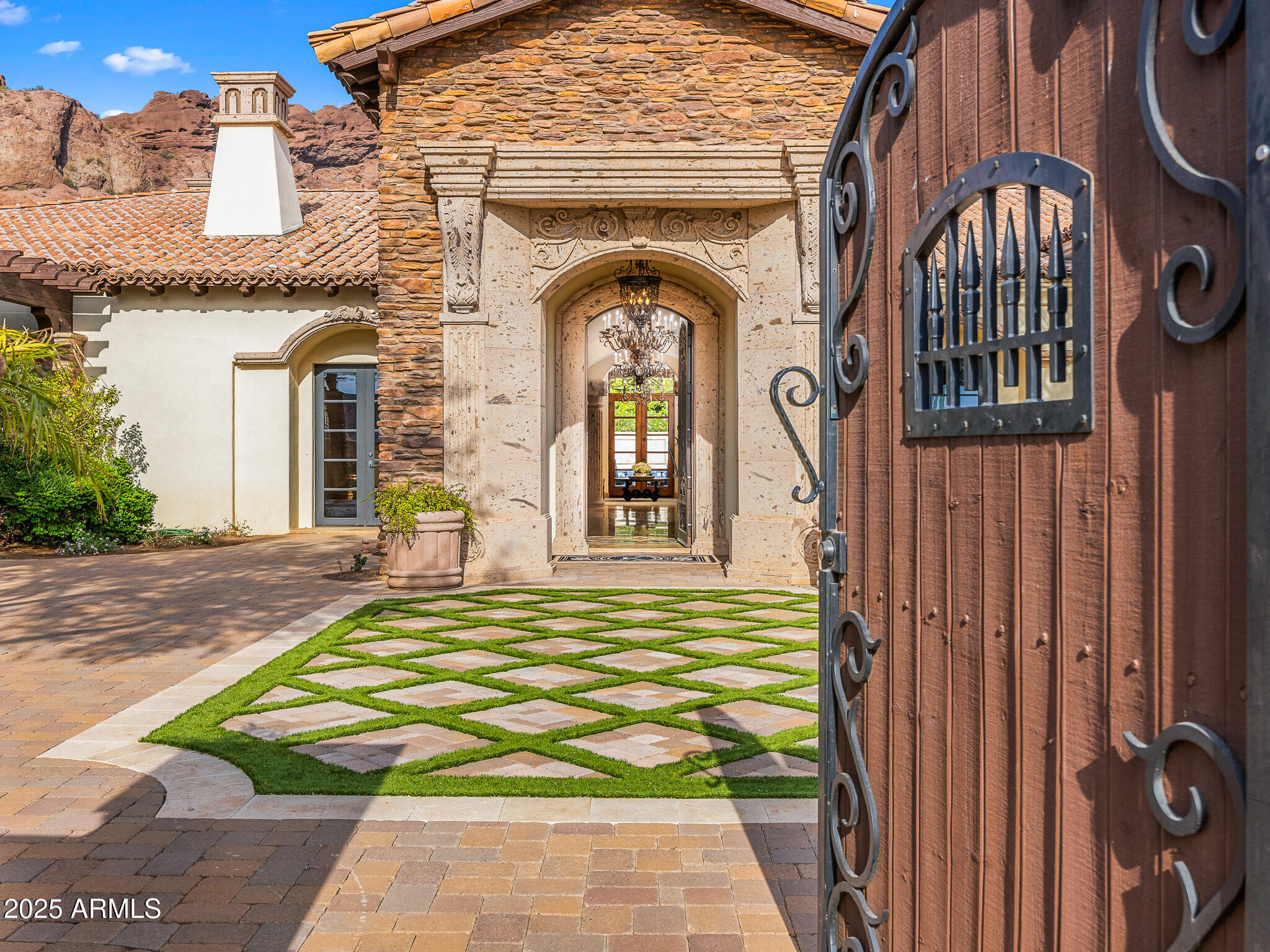 Camelback Mountain Estates - Residential
