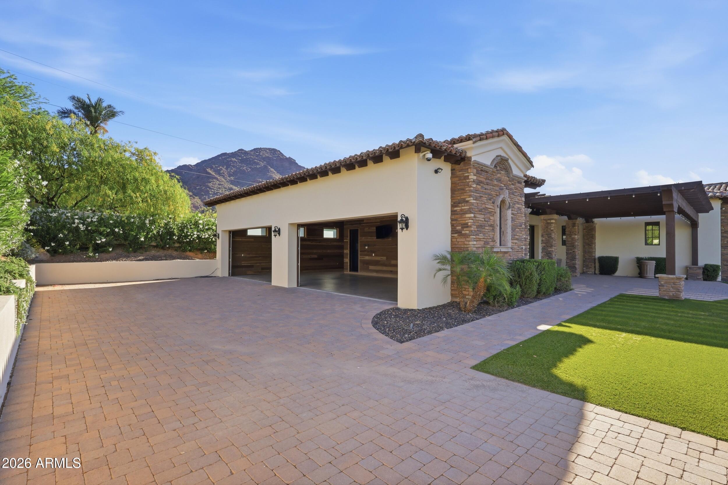 Camelback Mountain Estates - Residential