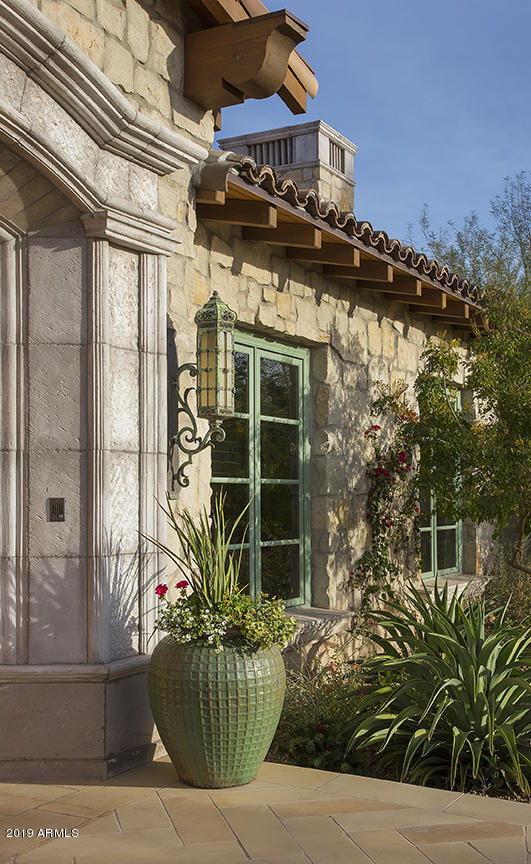 CAMELBACK COUNTRY CLUB ESTATES - Residential