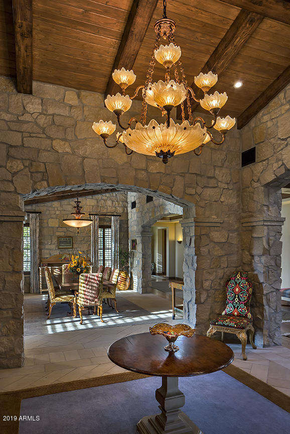 CAMELBACK COUNTRY CLUB ESTATES - Residential