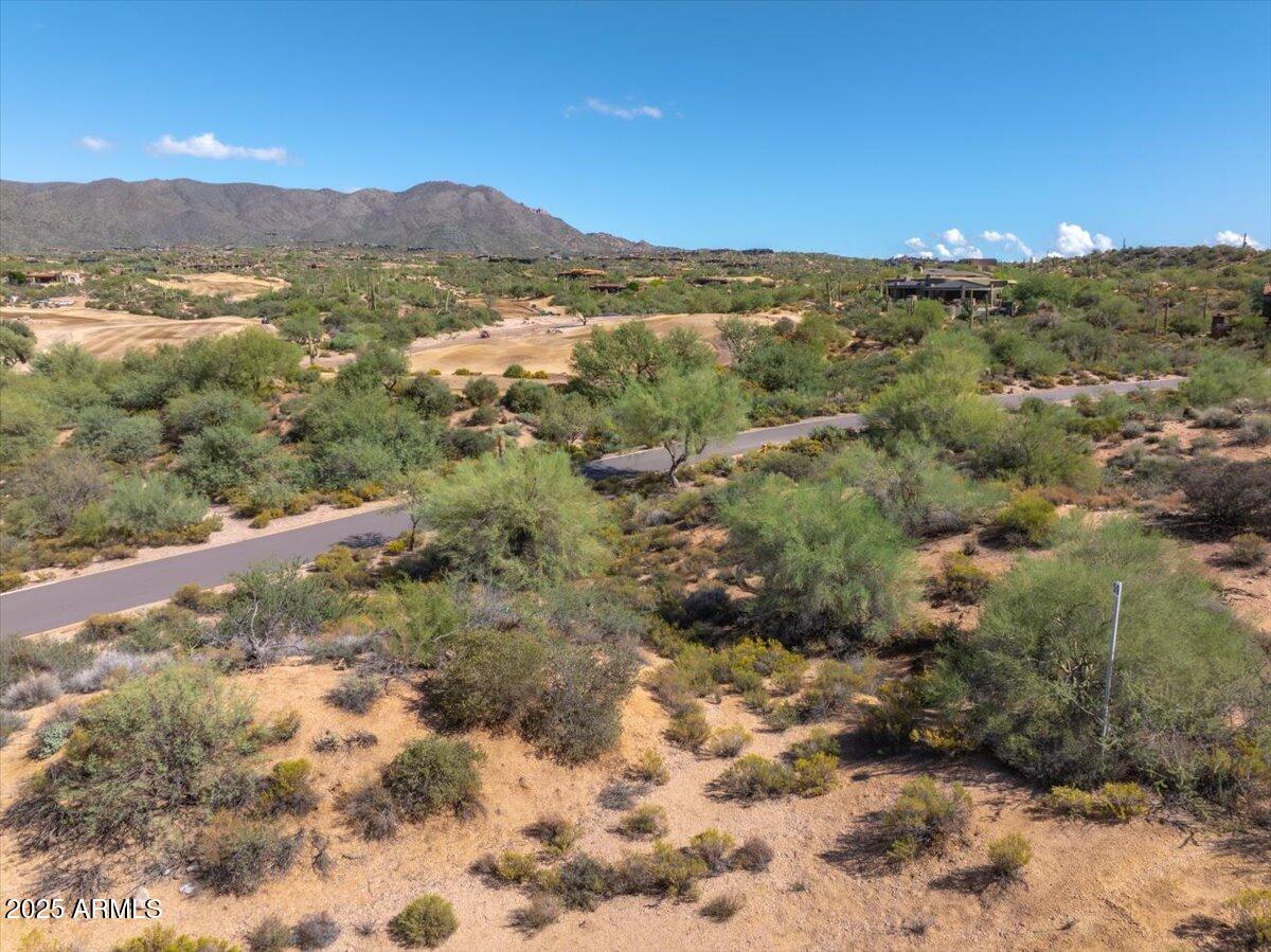 DESERT MOUNTAIN - Land