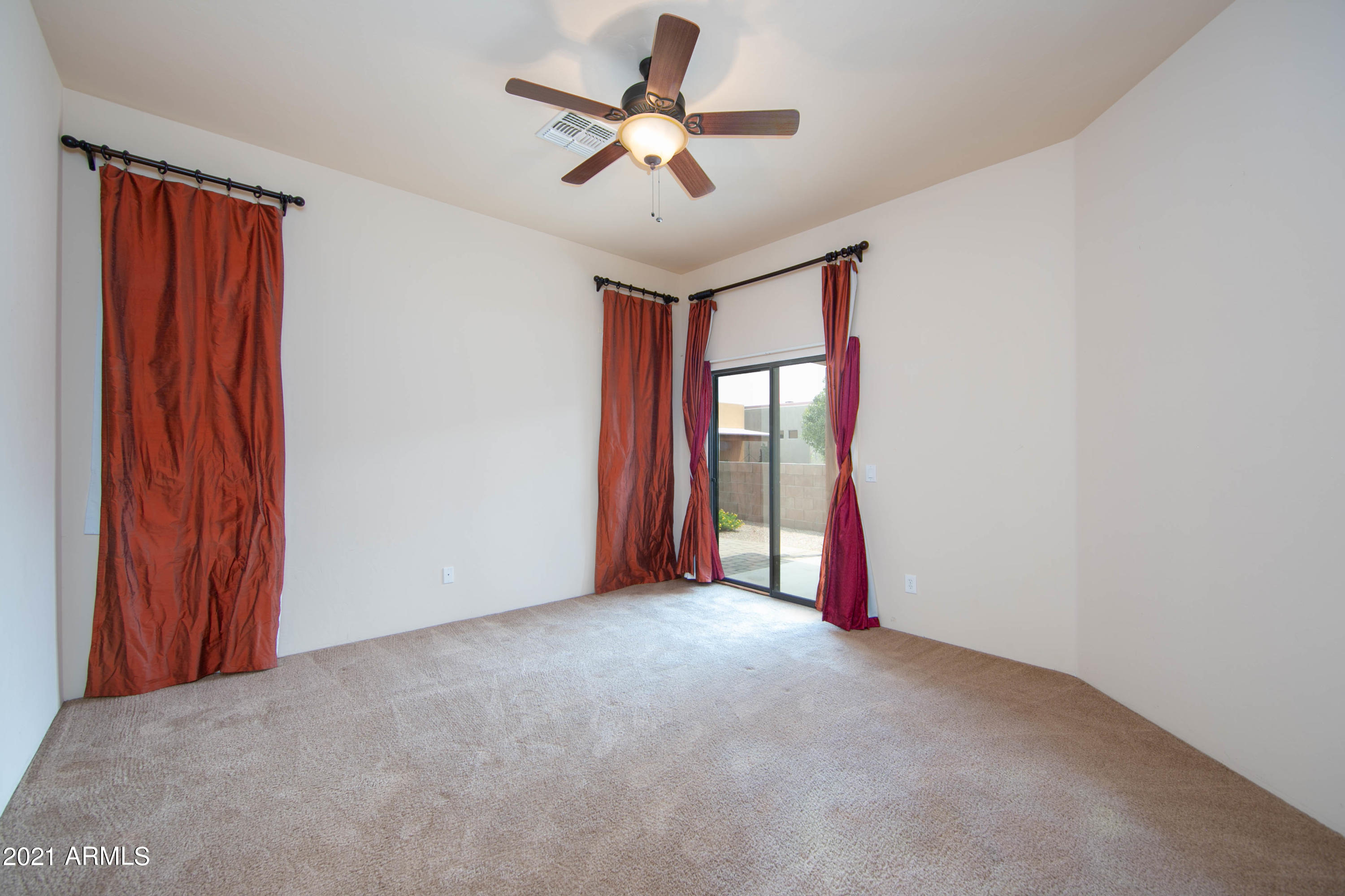 LEGENDS AT VALIENTE UNIT 2 - Residential
