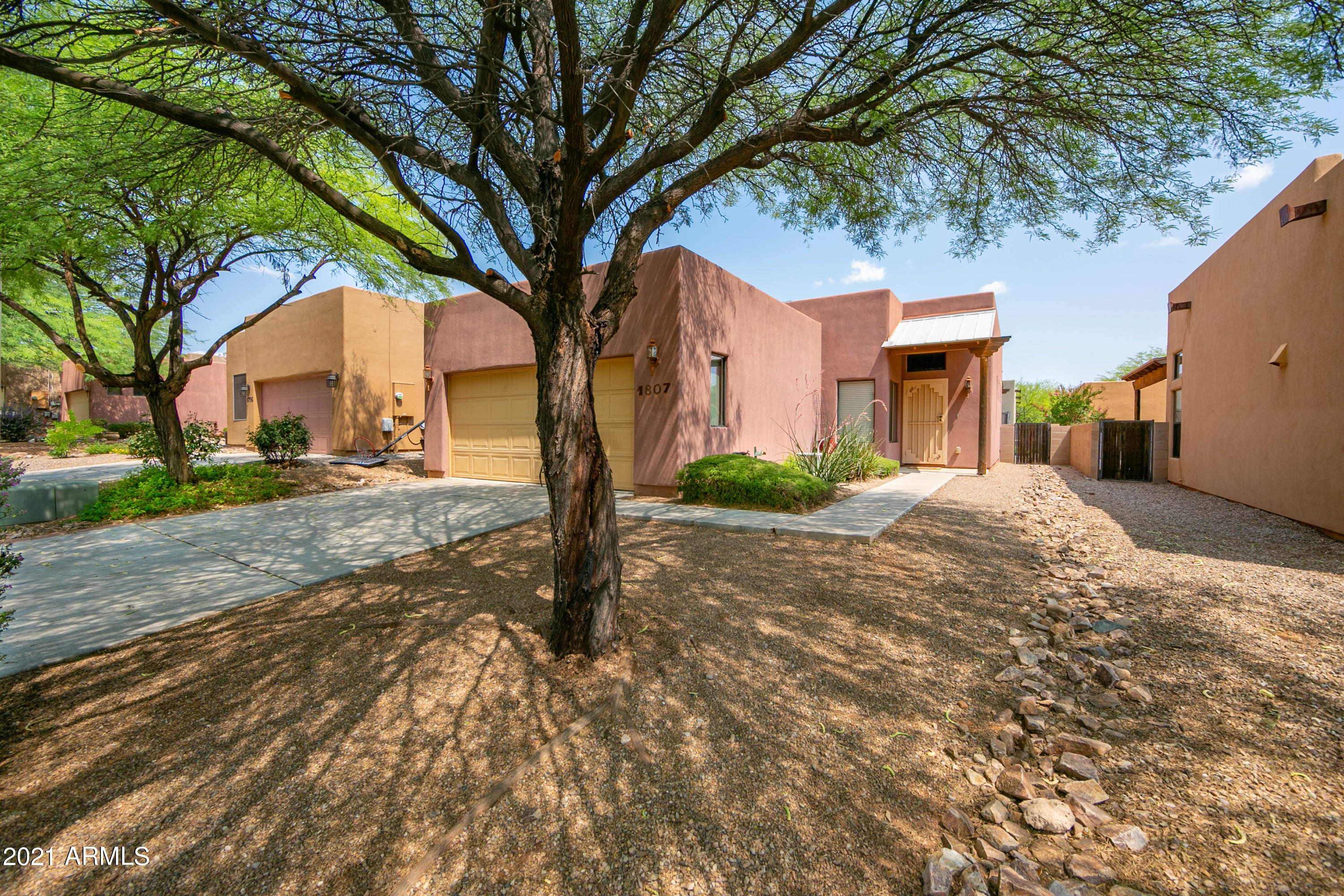 LEGENDS AT VALIENTE UNIT 2 - Residential