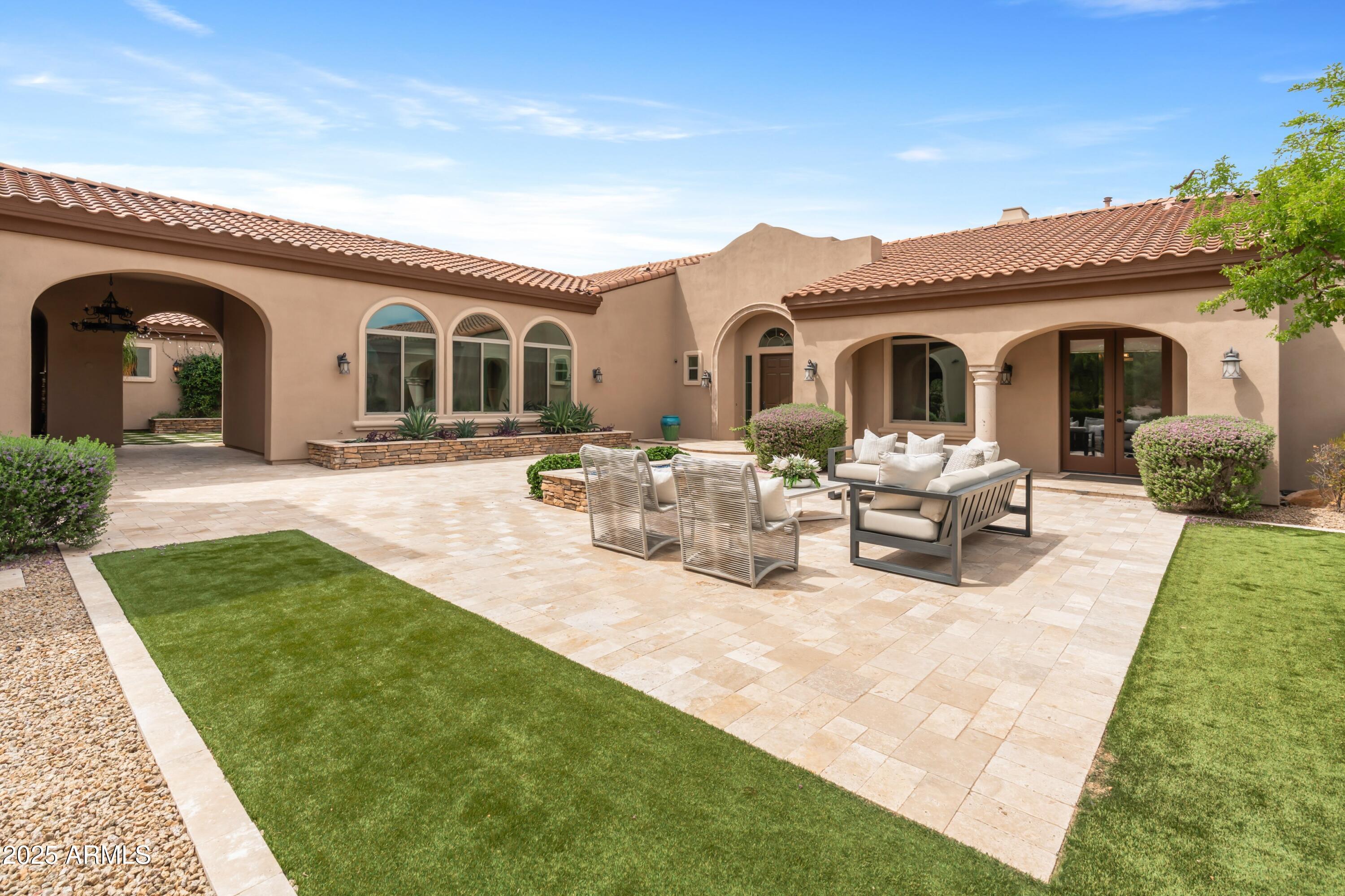 SAGUARO ESTATES - Residential