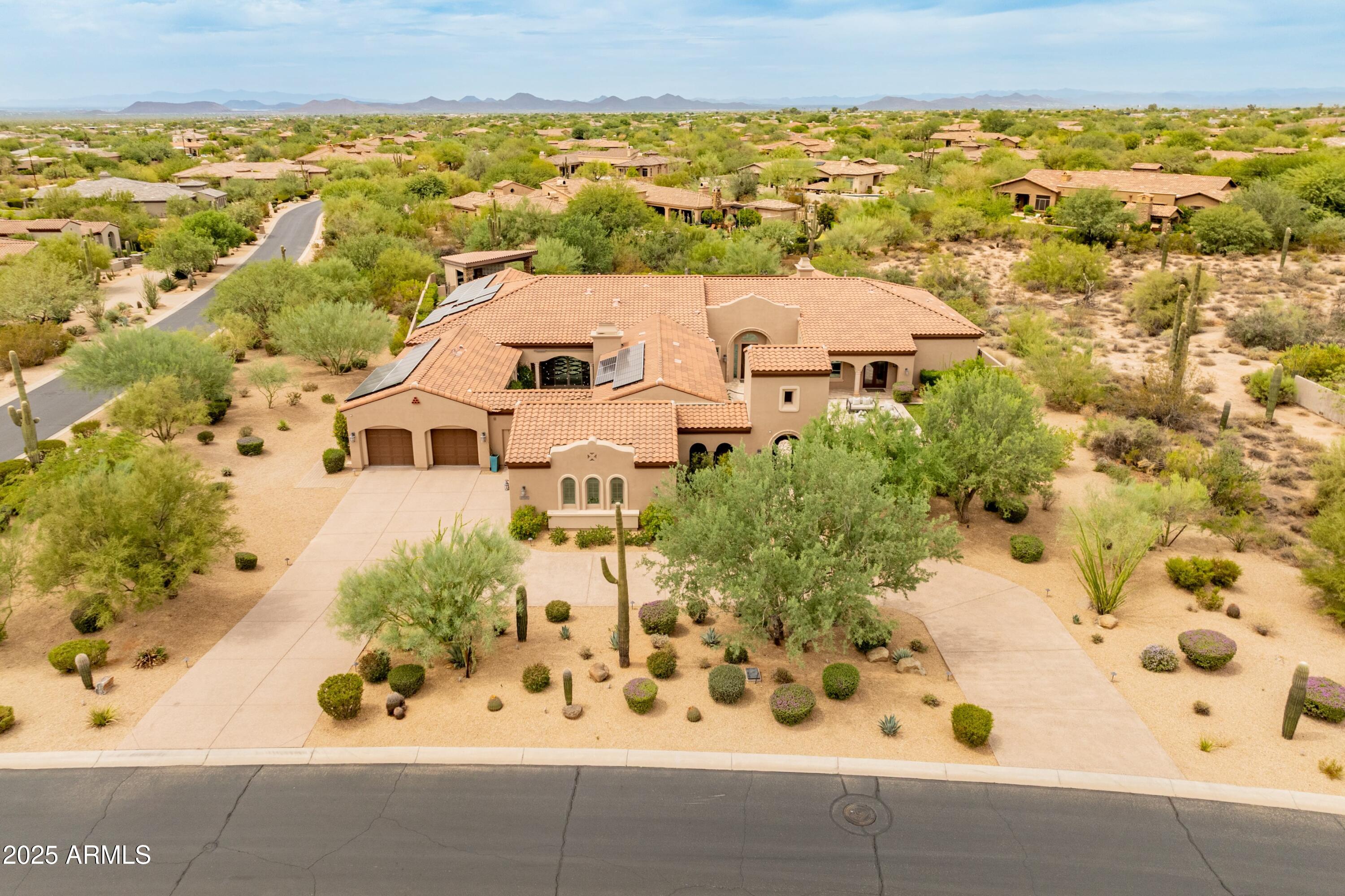 SAGUARO ESTATES - Residential