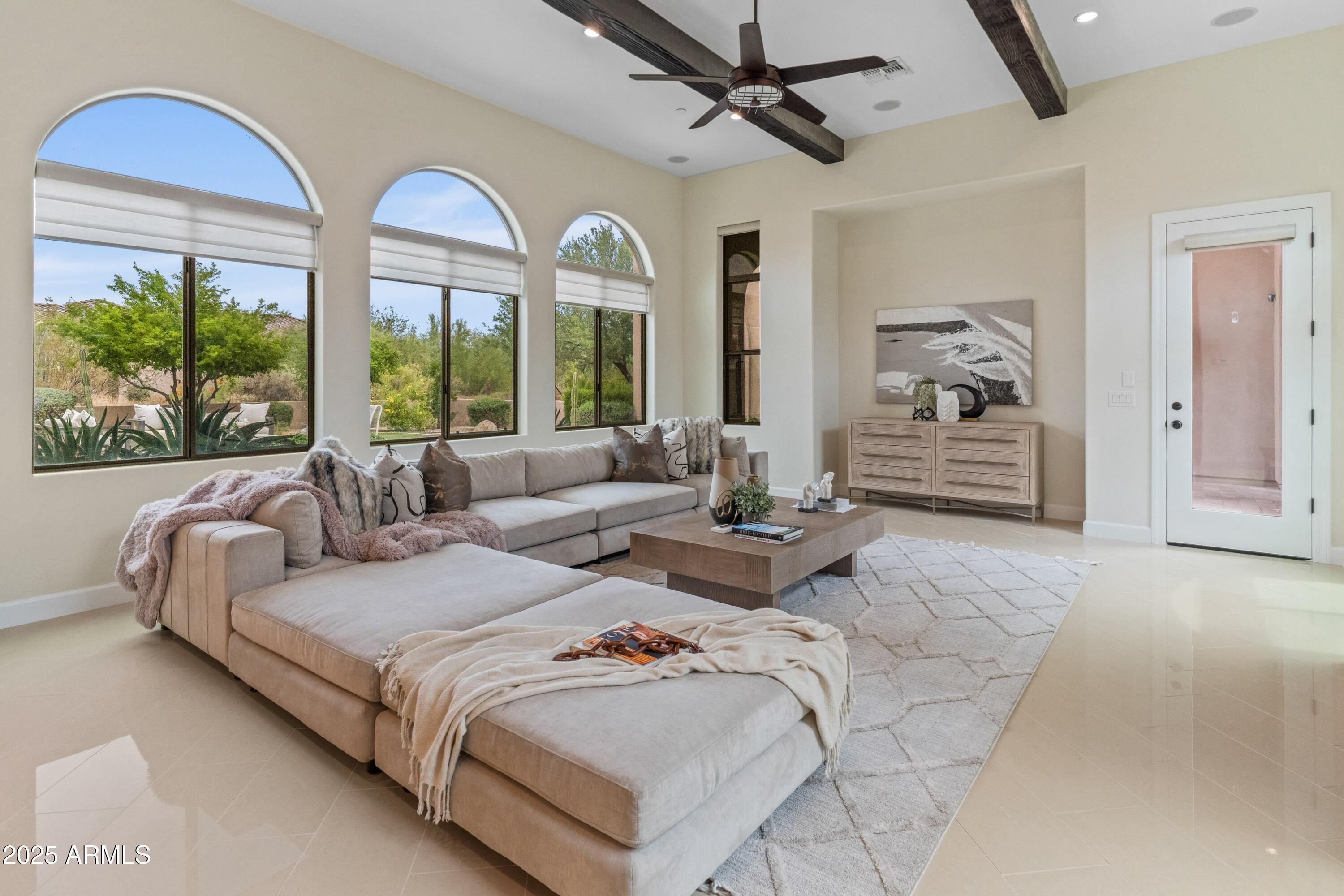 SAGUARO ESTATES - Residential