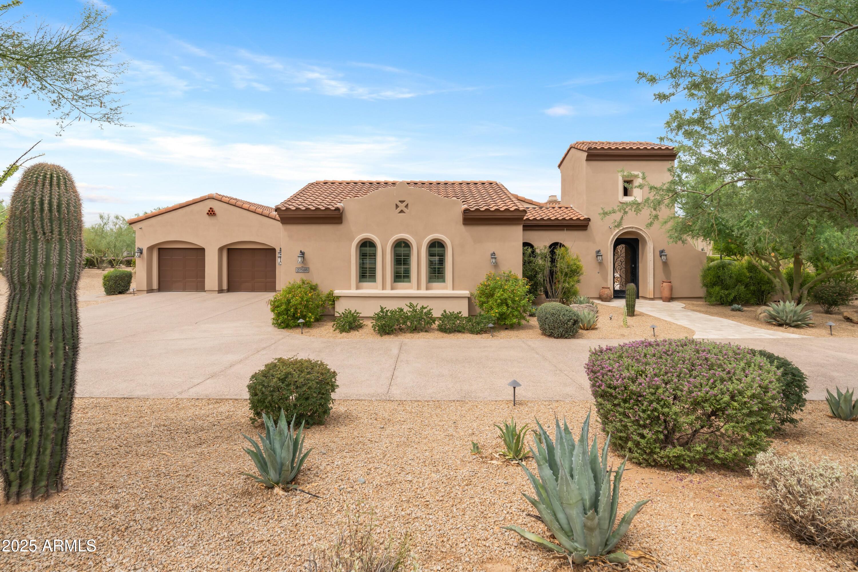 SAGUARO ESTATES - Residential