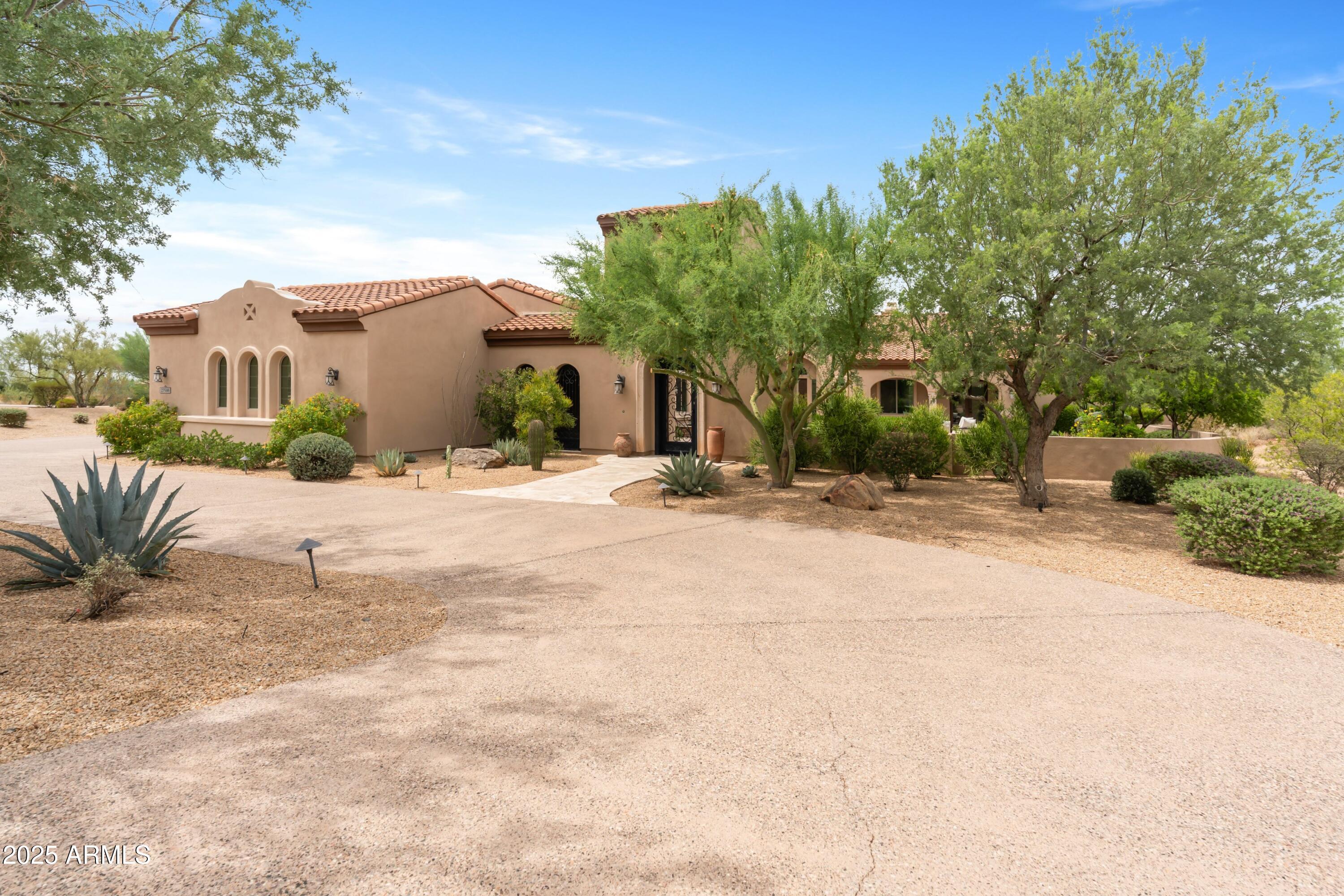 SAGUARO ESTATES - Residential