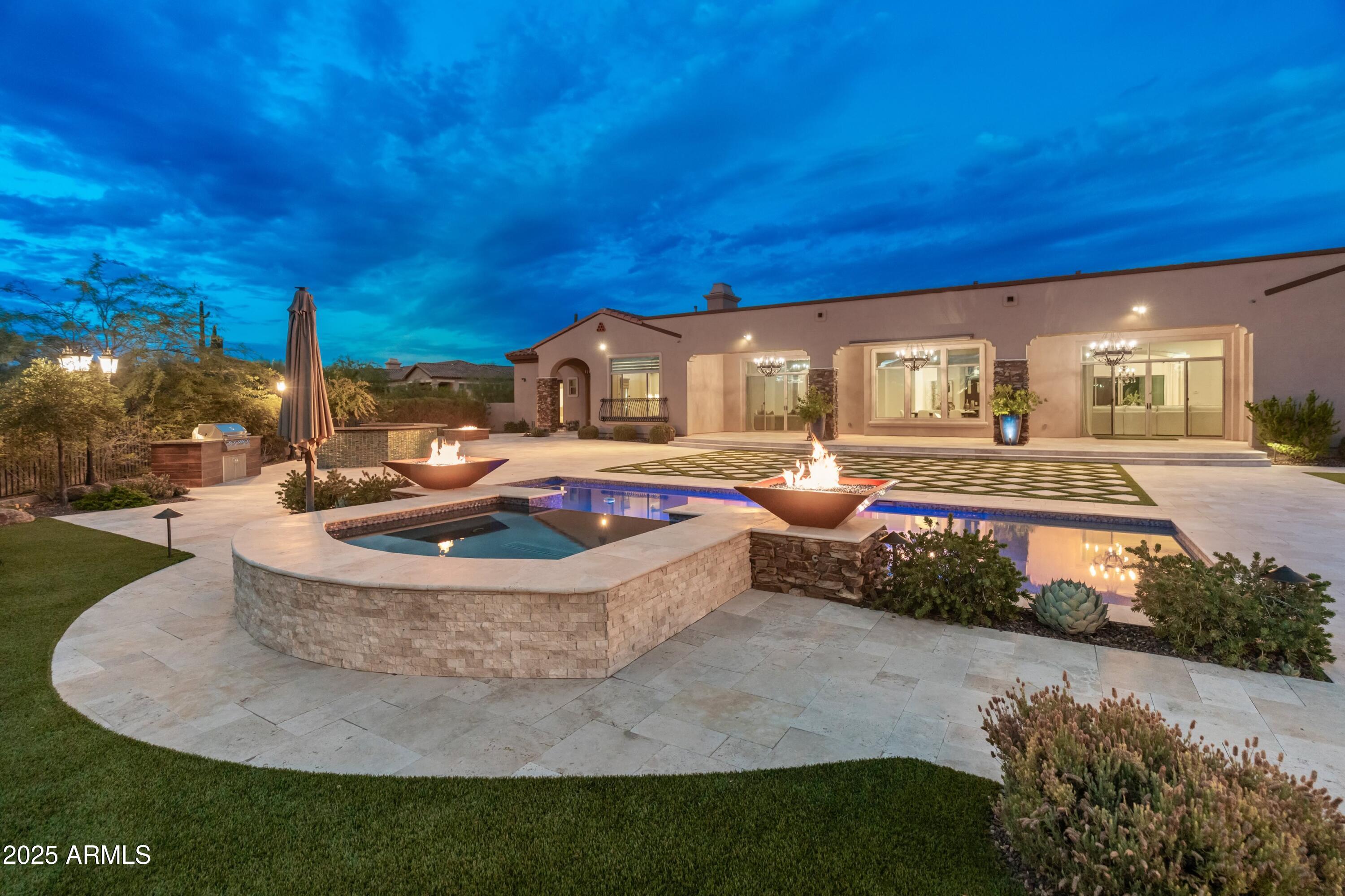 SAGUARO ESTATES - Residential