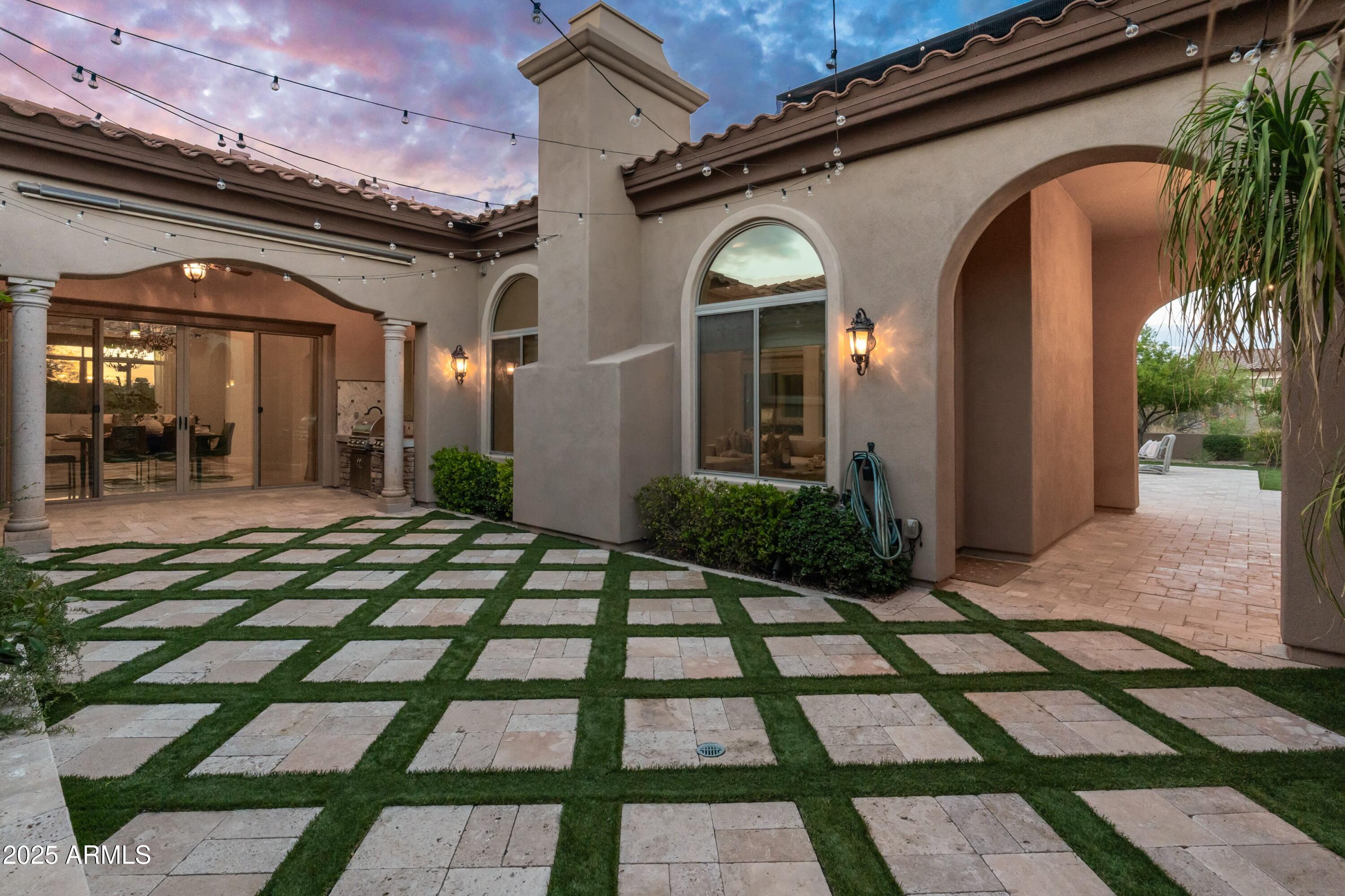 SAGUARO ESTATES - Residential
